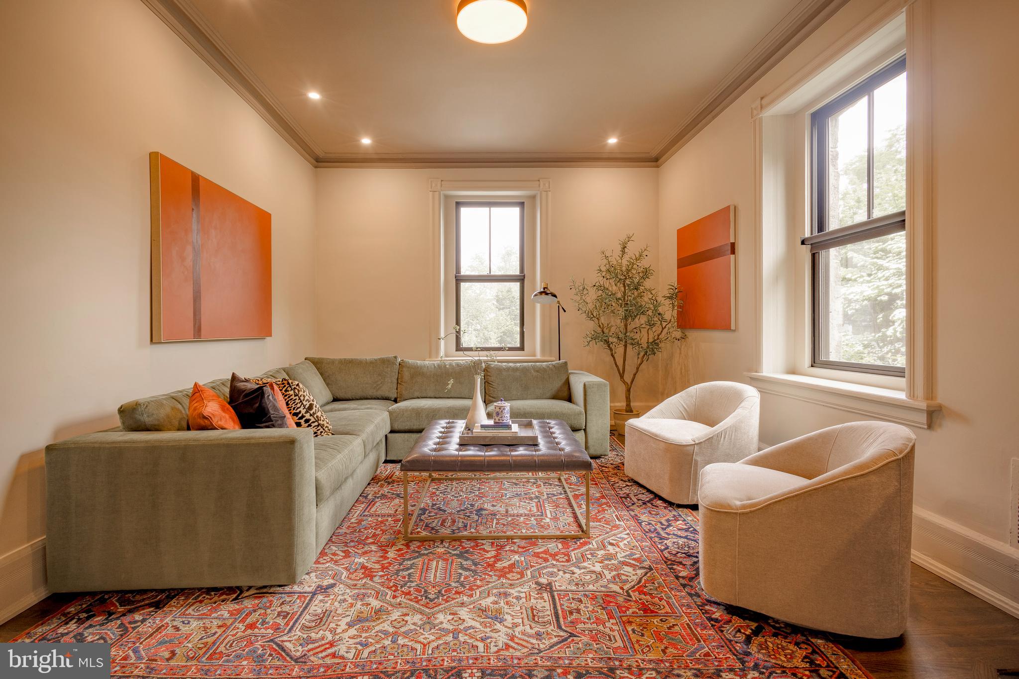 CHESTNUT HILL - Residential