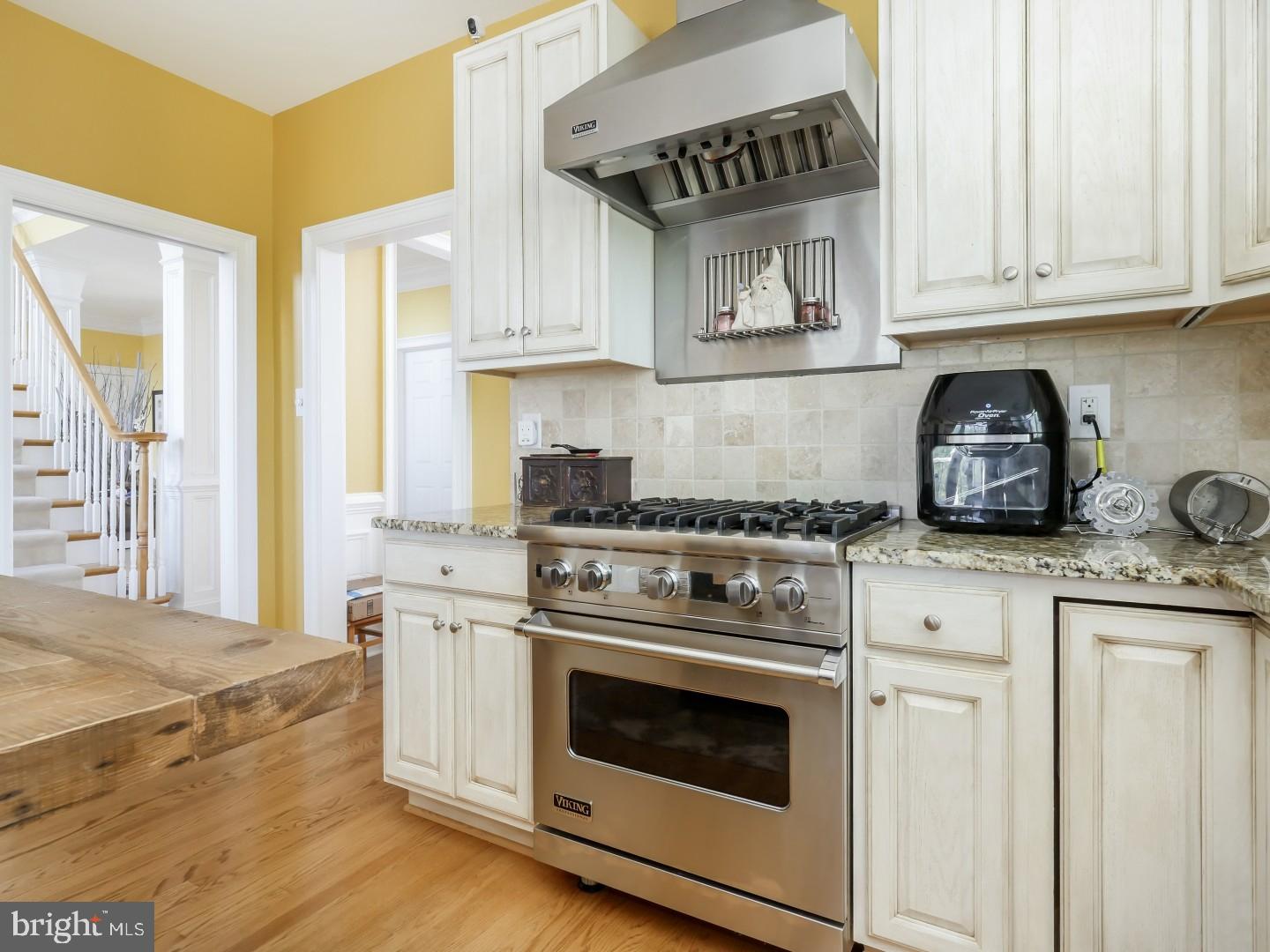 ESTS OF RIVERWOODS - Residential