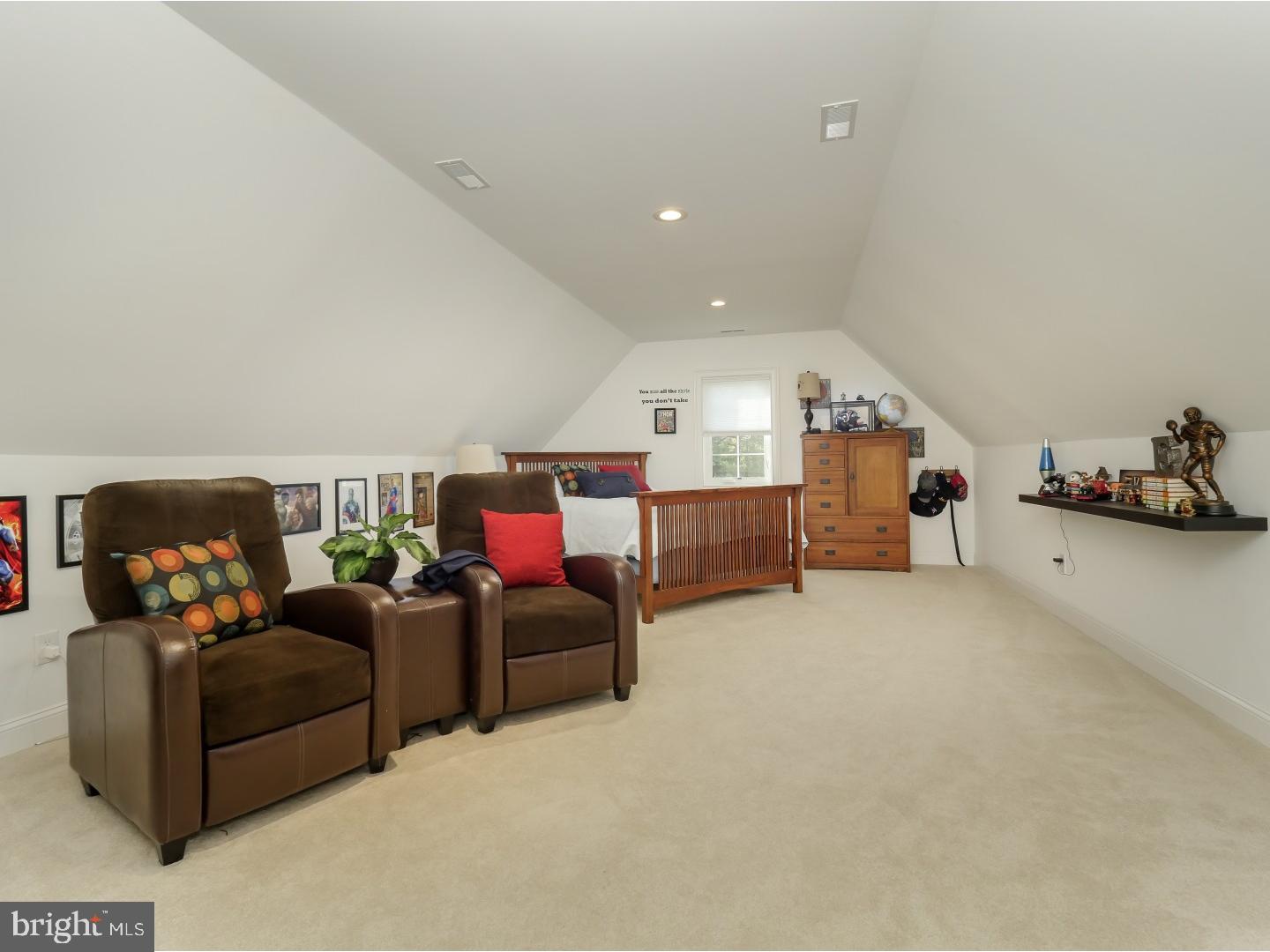 ESTS OF RIVERWOODS - Residential