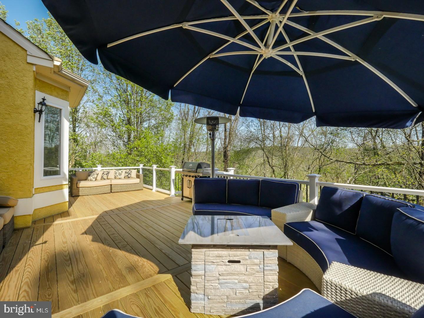 ESTS OF RIVERWOODS - Residential