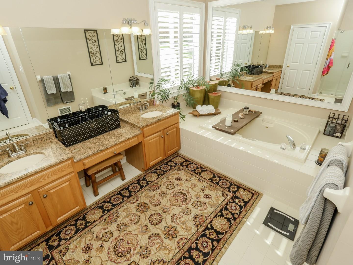 ESTS OF RIVERWOODS - Residential