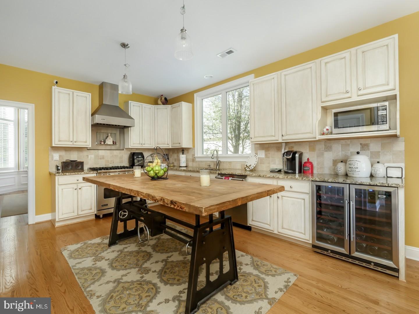 ESTS OF RIVERWOODS - Residential