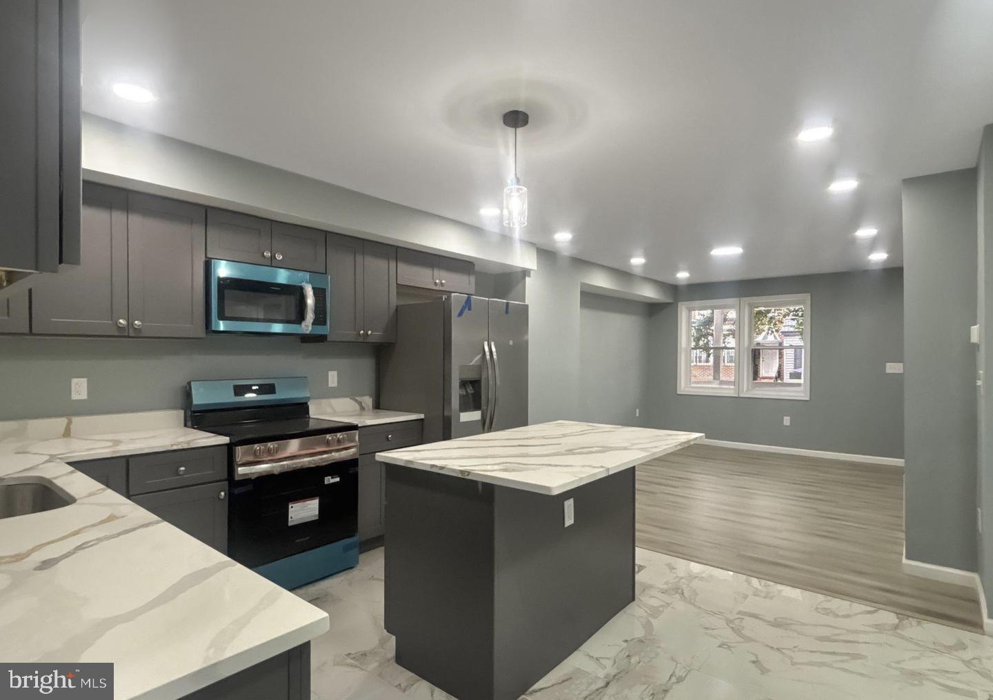 BROOKLYN - Residential