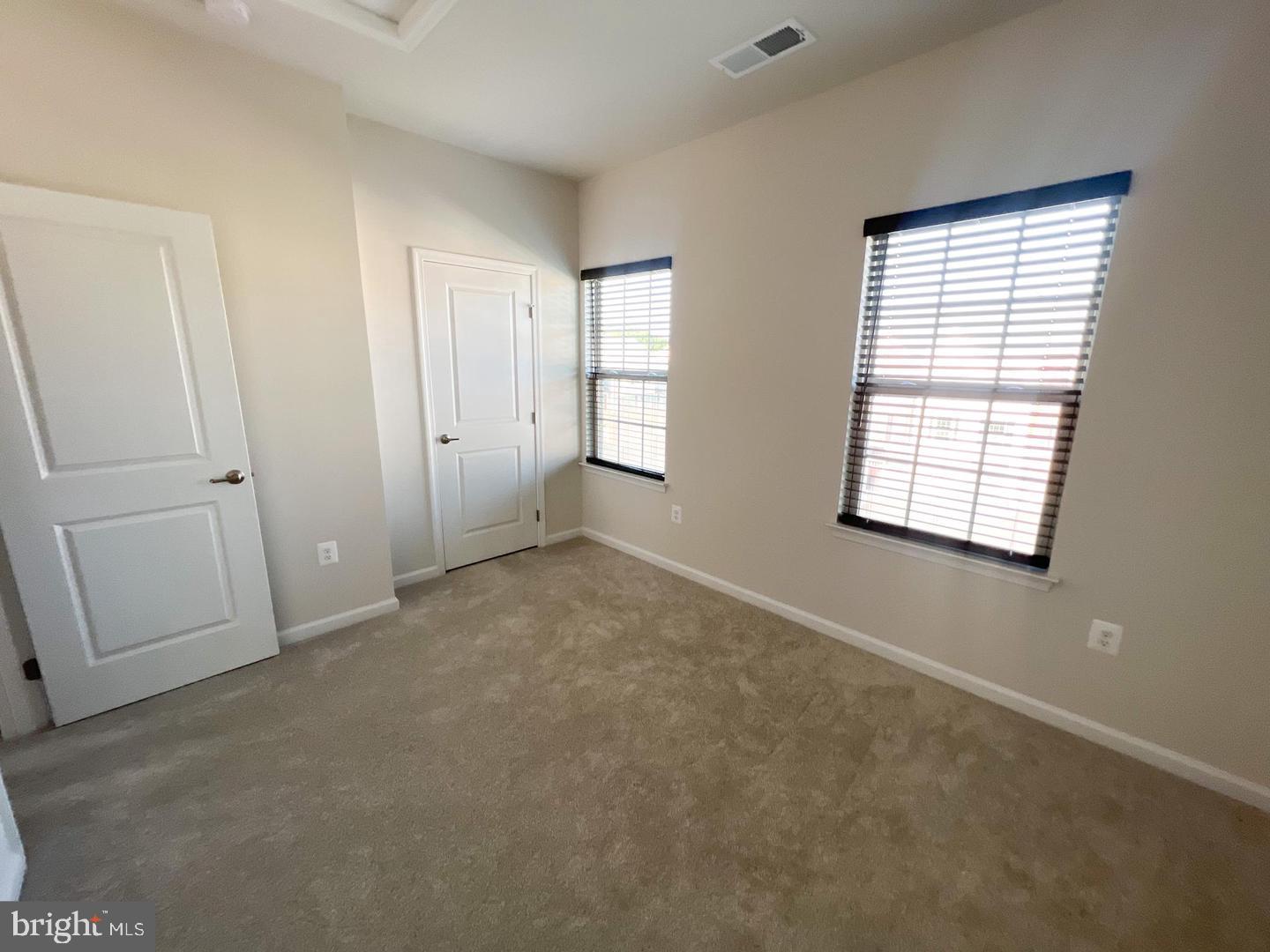 PARKSIDE - Residential Lease