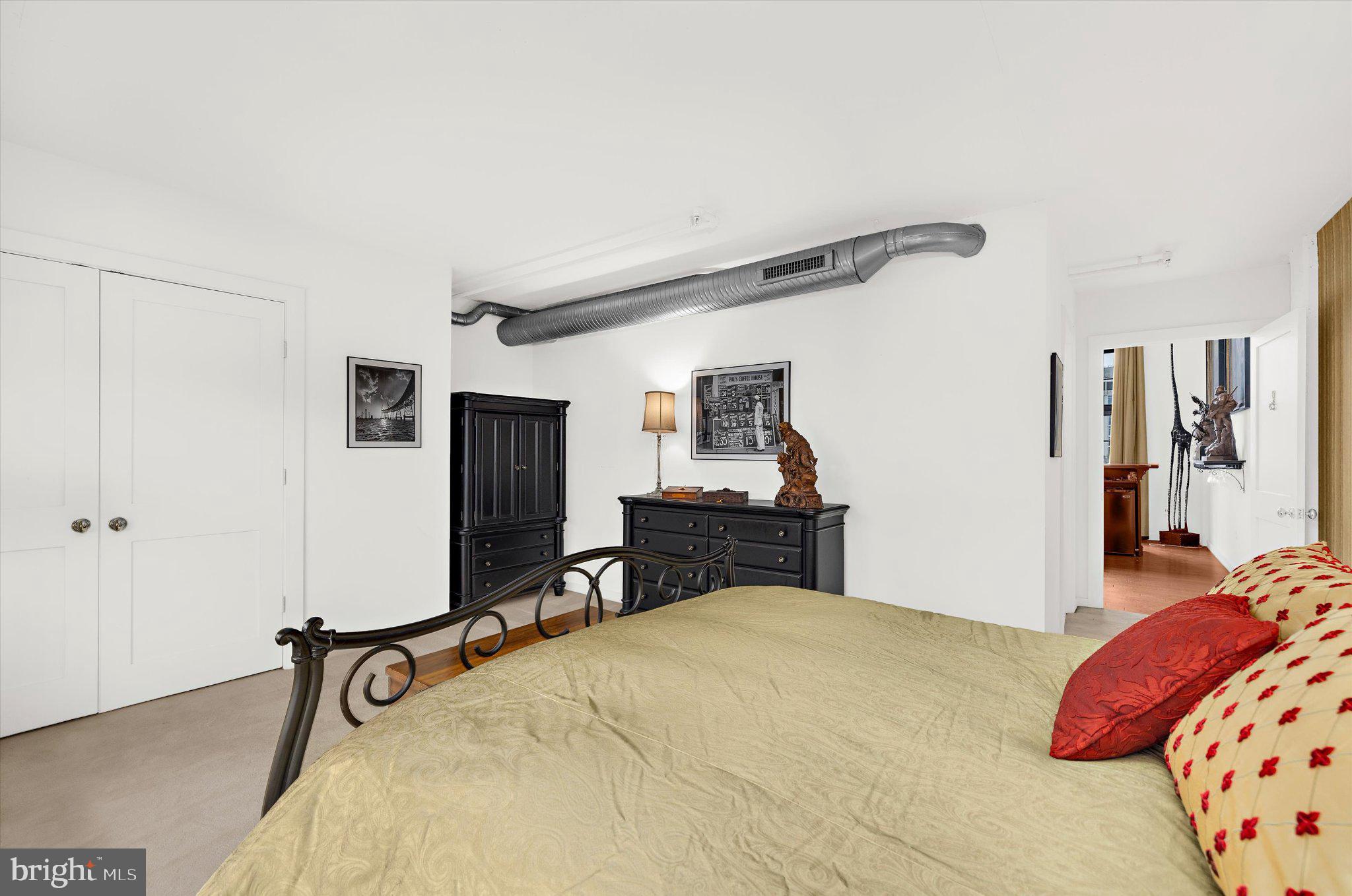 LITTLE ITALY - Residential