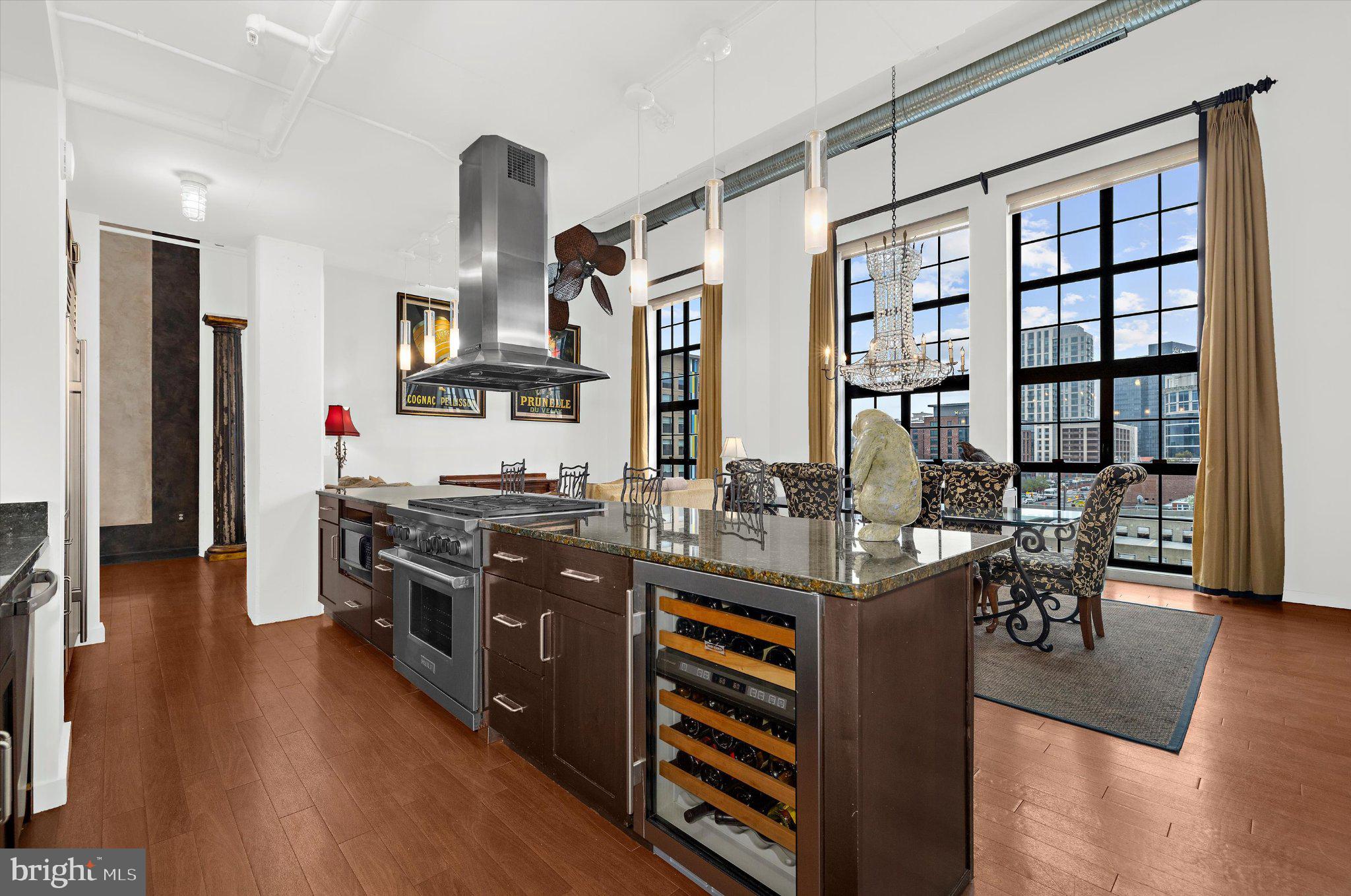 LITTLE ITALY - Residential