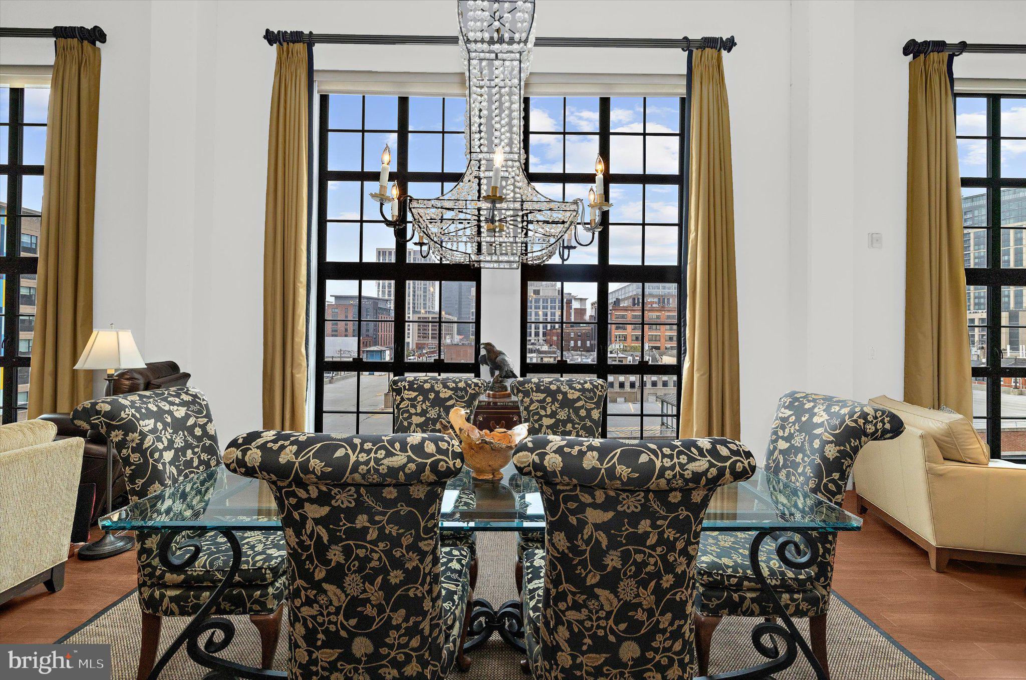 LITTLE ITALY - Residential