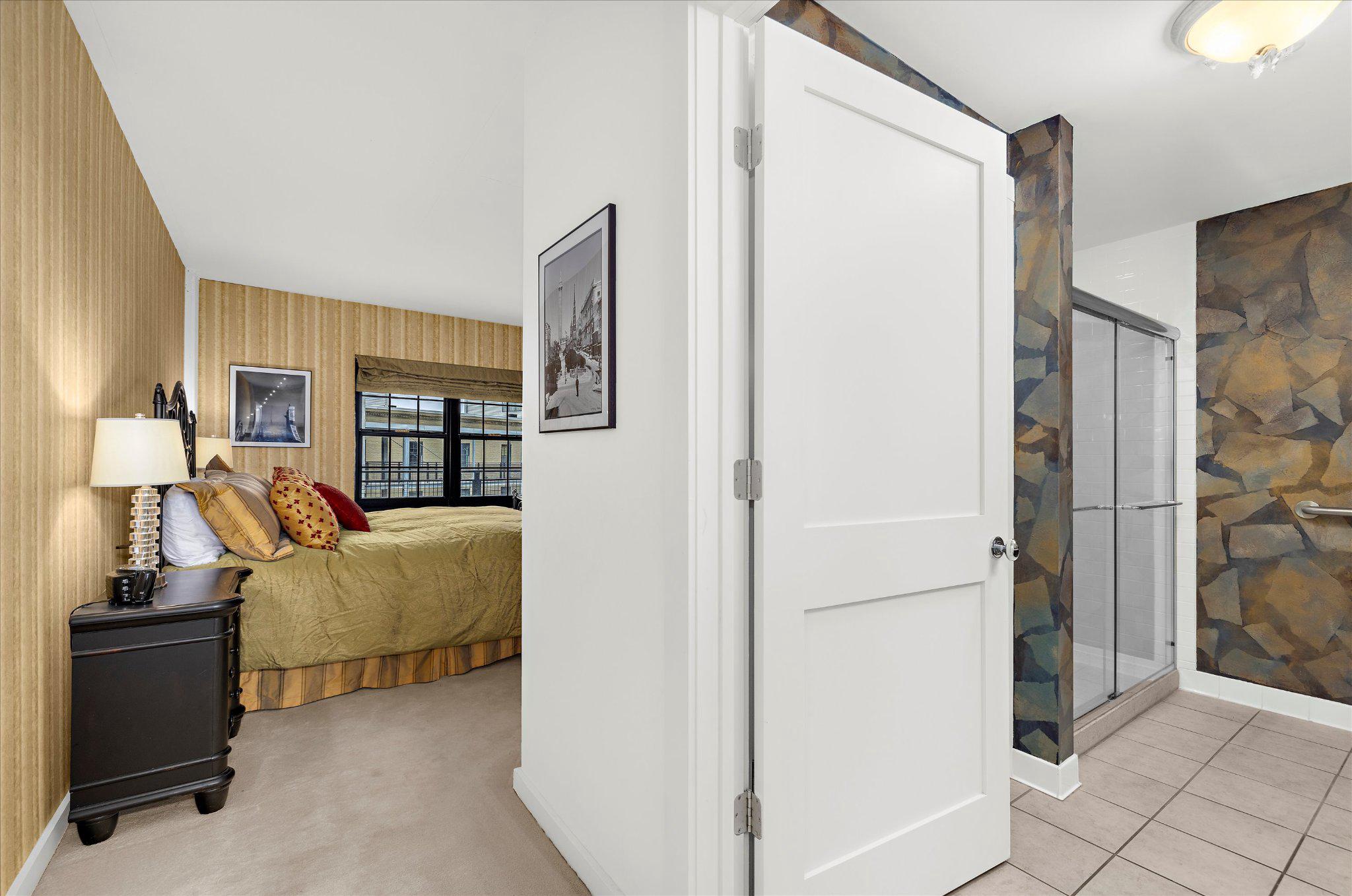 LITTLE ITALY - Residential