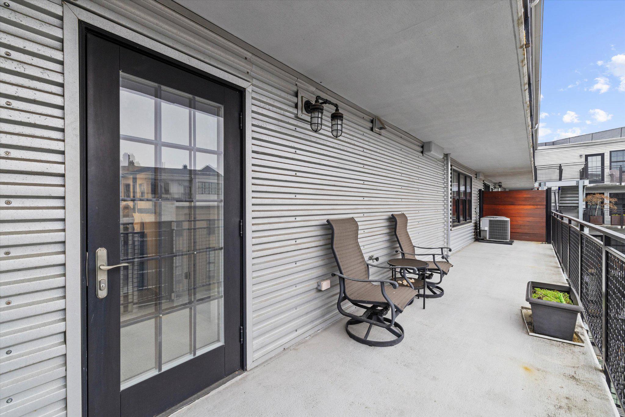 LITTLE ITALY - Residential