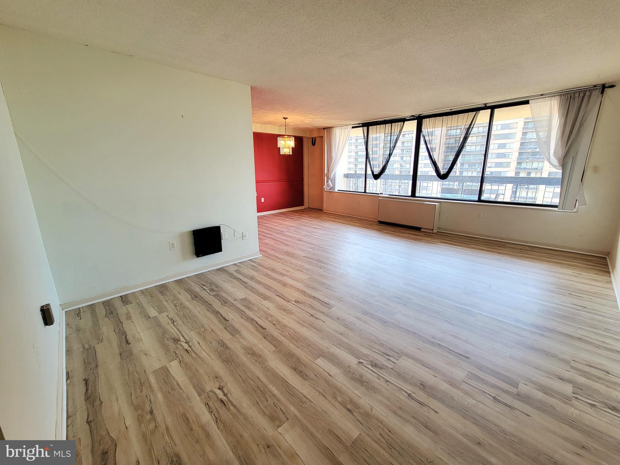 SKYLINE - Residential Lease