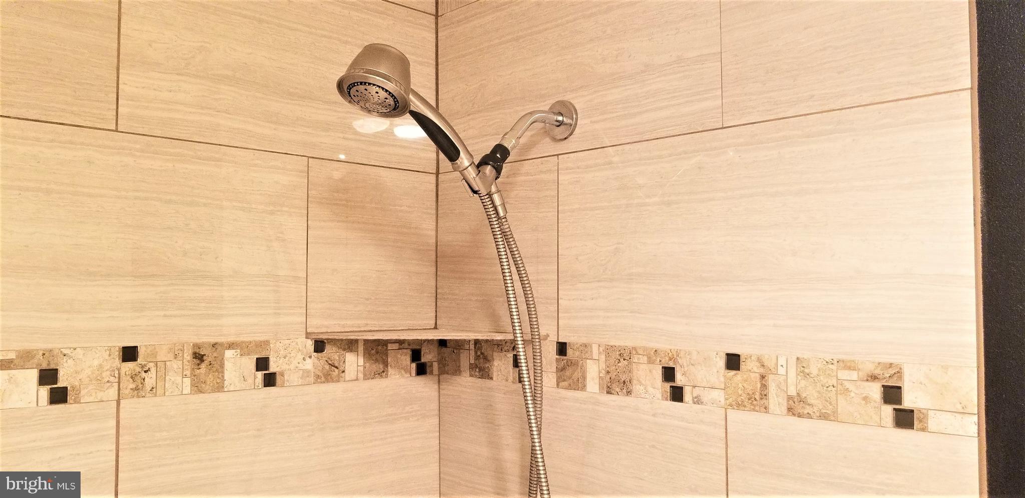 SKYLINE - Residential Lease