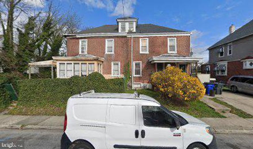 Investor opportunity or Handyman Special on a double lot! The property is now on lockbox - go and show!
Awaiting your TLC.

Being sold AS IS. Buyer is responsible for U&O. Title search has been ordered. Bring your offers fast. Great opportunity to own/rent/flip a 4 bedroom in Sharon Hill. Minutes from the regional rail and airport.


LISTING description from 2012:
Spacious  4 bedroom twin home on double lot. Updates all through property, including new paint, brand new hardwood floors on the first floor, refinished hardwood on the 2nd floor, updated eat in kitchen with ceramic tile flooring and new GE appliances. HUGE 4th bedroom on 3rd floor, replacement windows, newer roof w/ 5 year warranty, newer heater and central air with programmable thermostat. Washer and dryer conveniently located on the main floor in room off of kitchen. Carpenter finished basement for storage. Awesome rear yard for entertaining summer BBQ's, winter fire pits. Also front porch and off street parking.