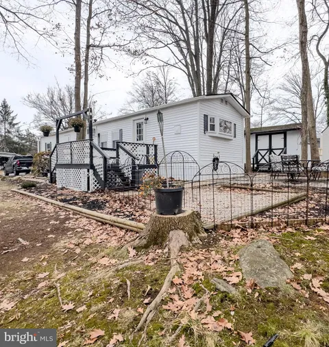 3 Hickory, Quakertown, PA MLS: PABU2110926