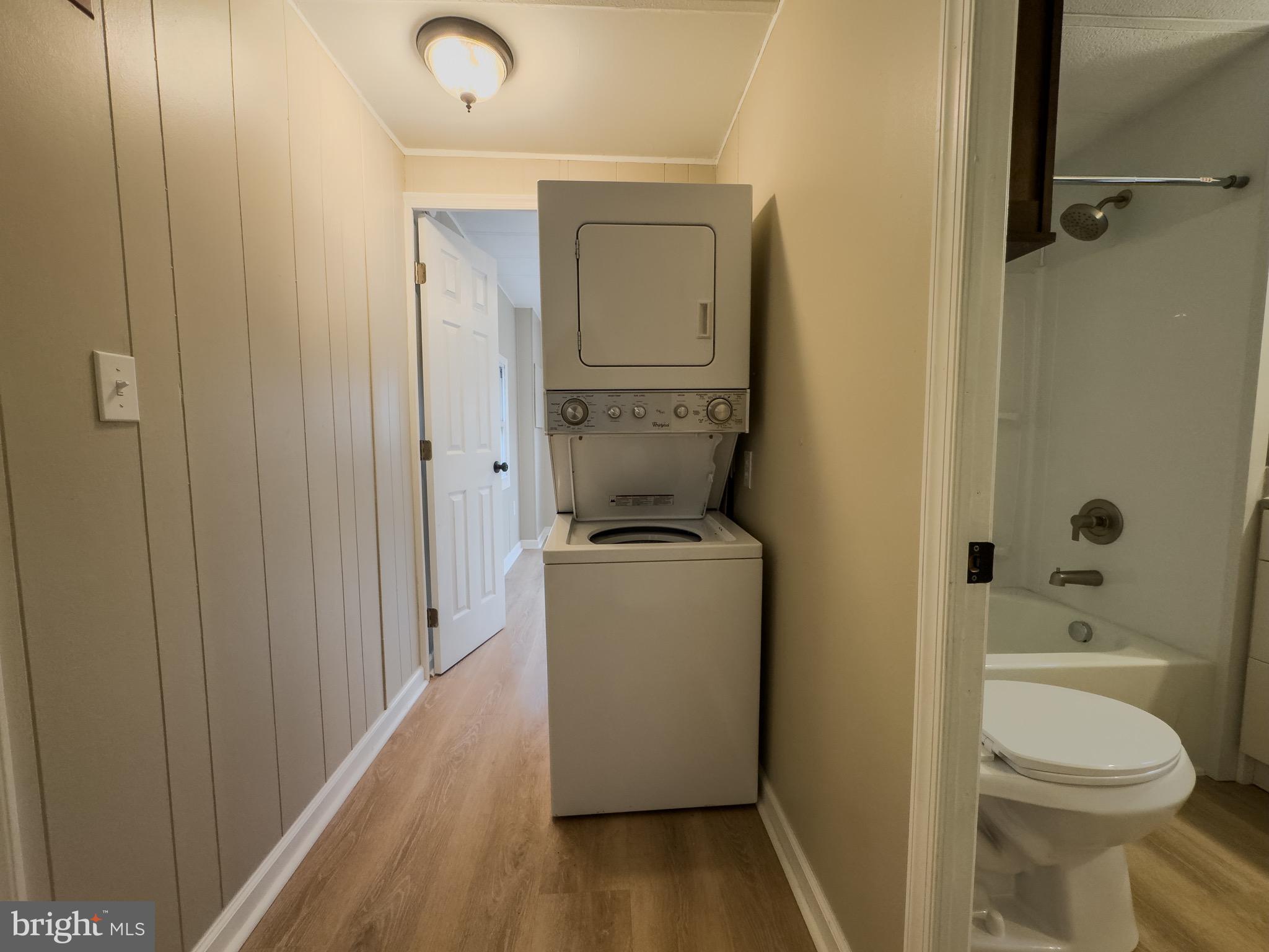 MELODYLAKESCNTRYCLUB - Residential