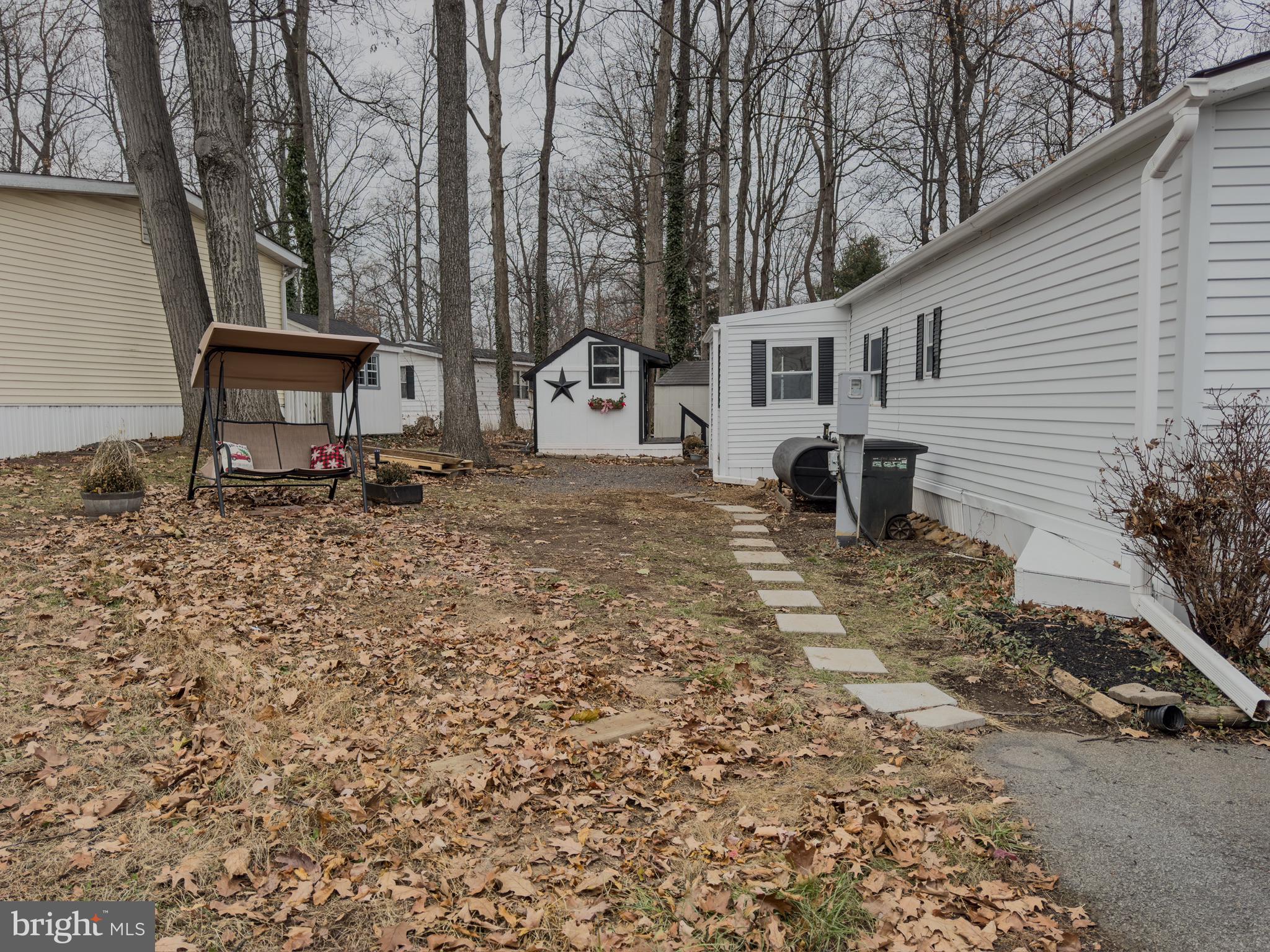 MELODYLAKESCNTRYCLUB - Residential