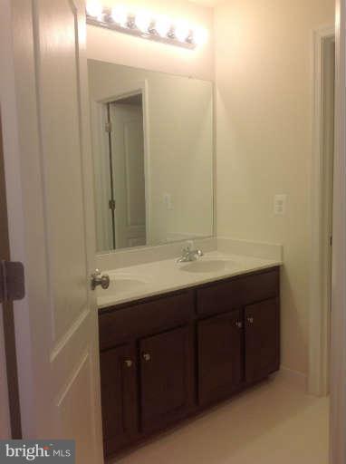 STONE RIDGE - Residential Lease