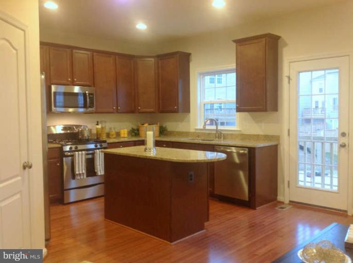 STONE RIDGE - Residential Lease