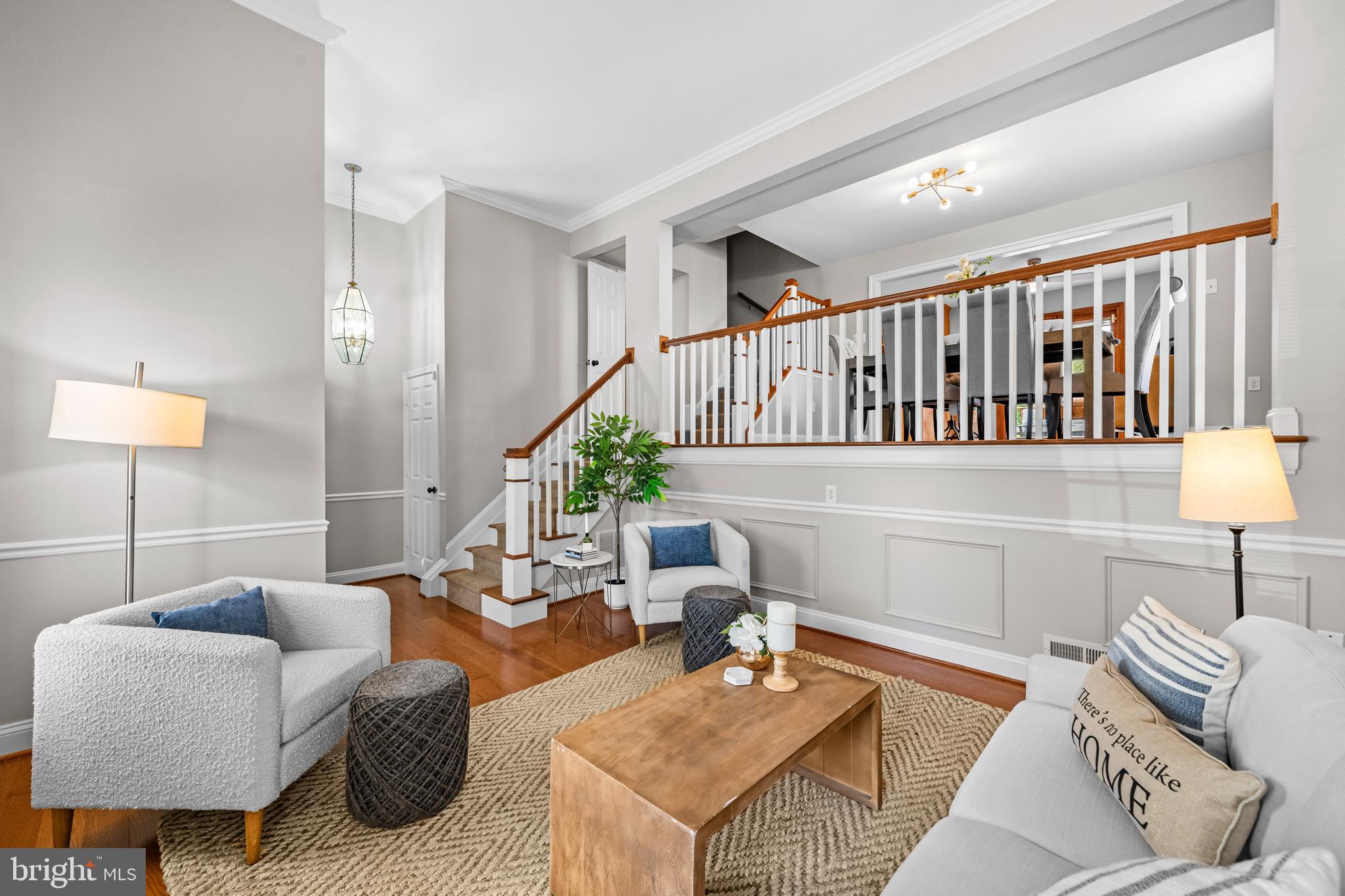 HERITAGE SQUARE - Residential