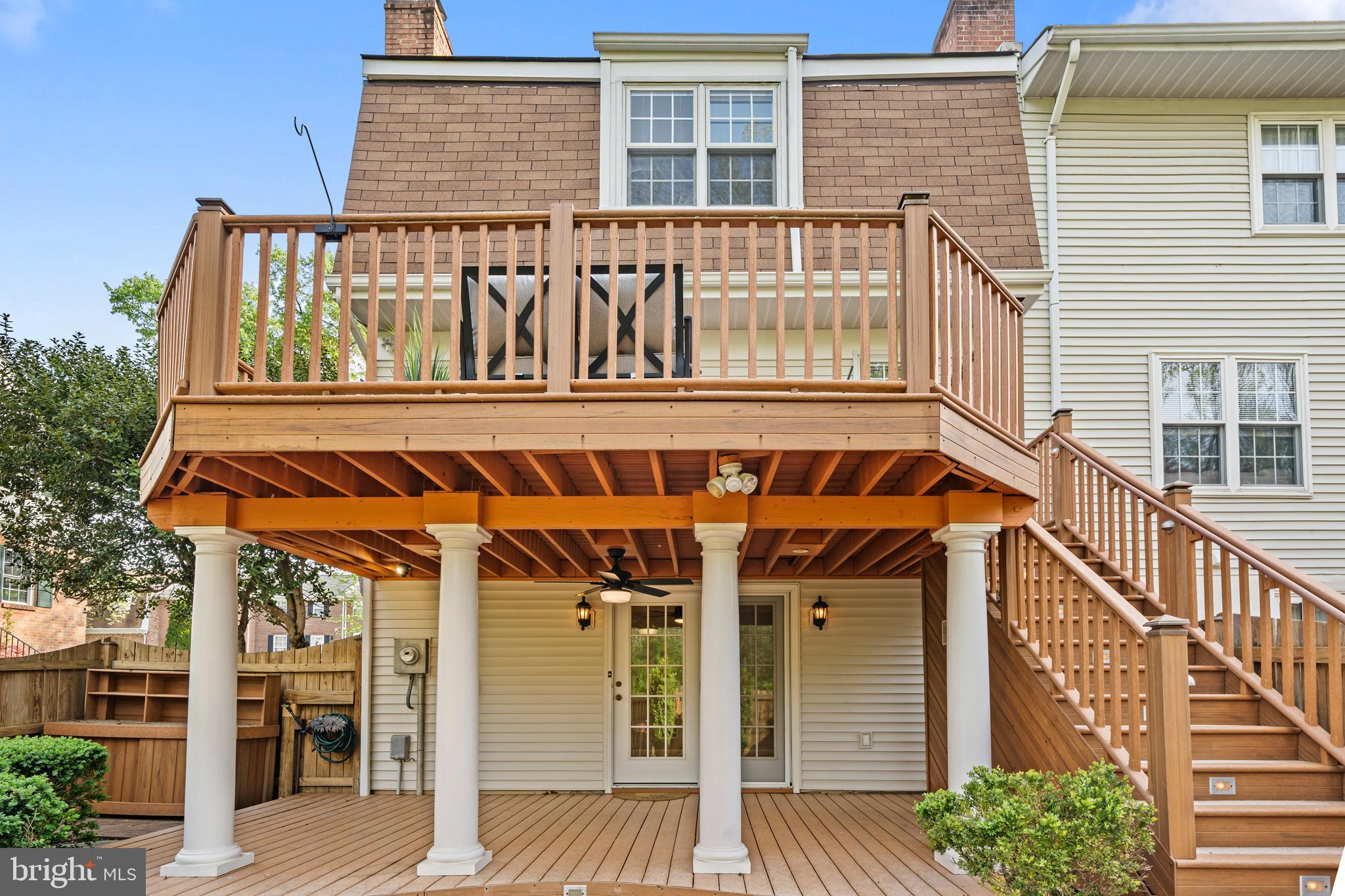 HERITAGE SQUARE - Residential