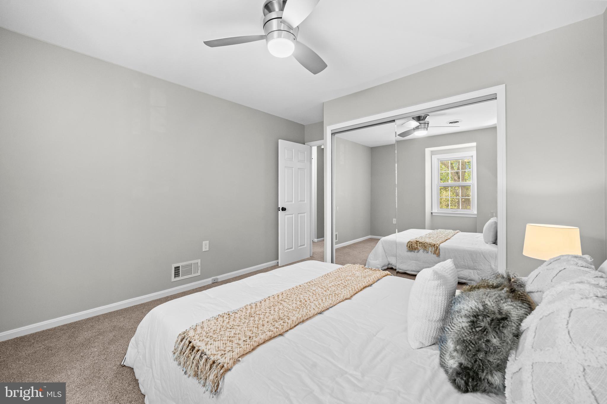 HERITAGE SQUARE - Residential