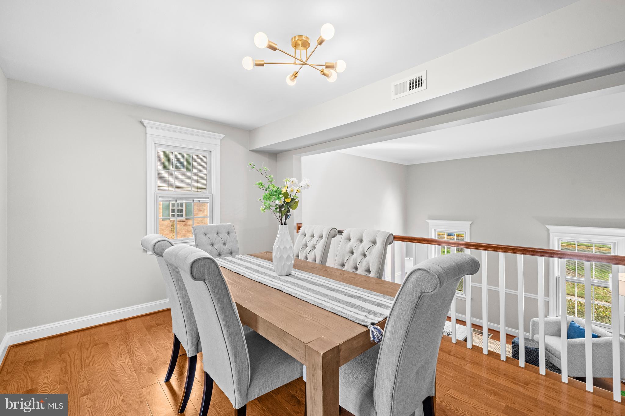 HERITAGE SQUARE - Residential