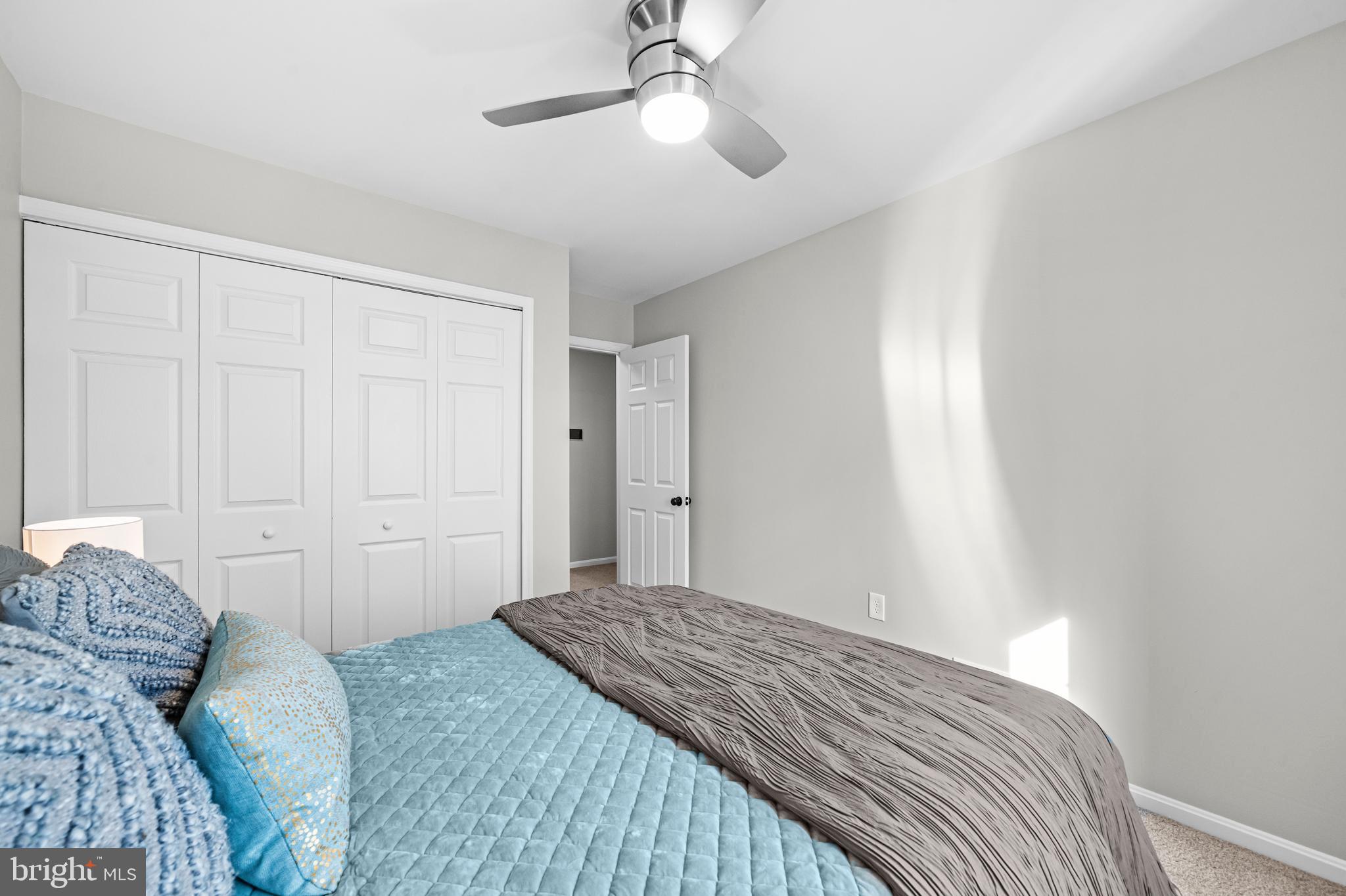 HERITAGE SQUARE - Residential