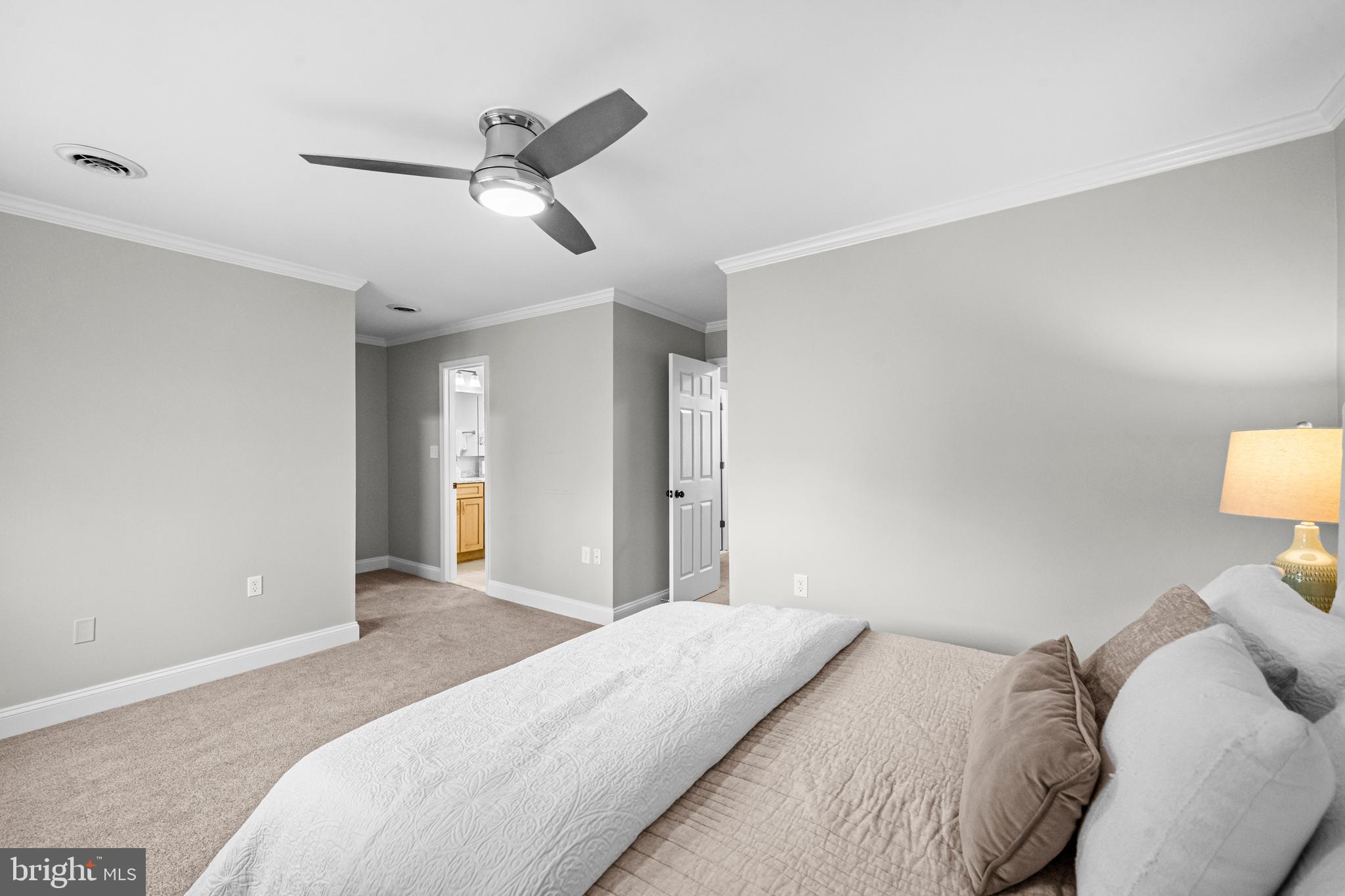 HERITAGE SQUARE - Residential