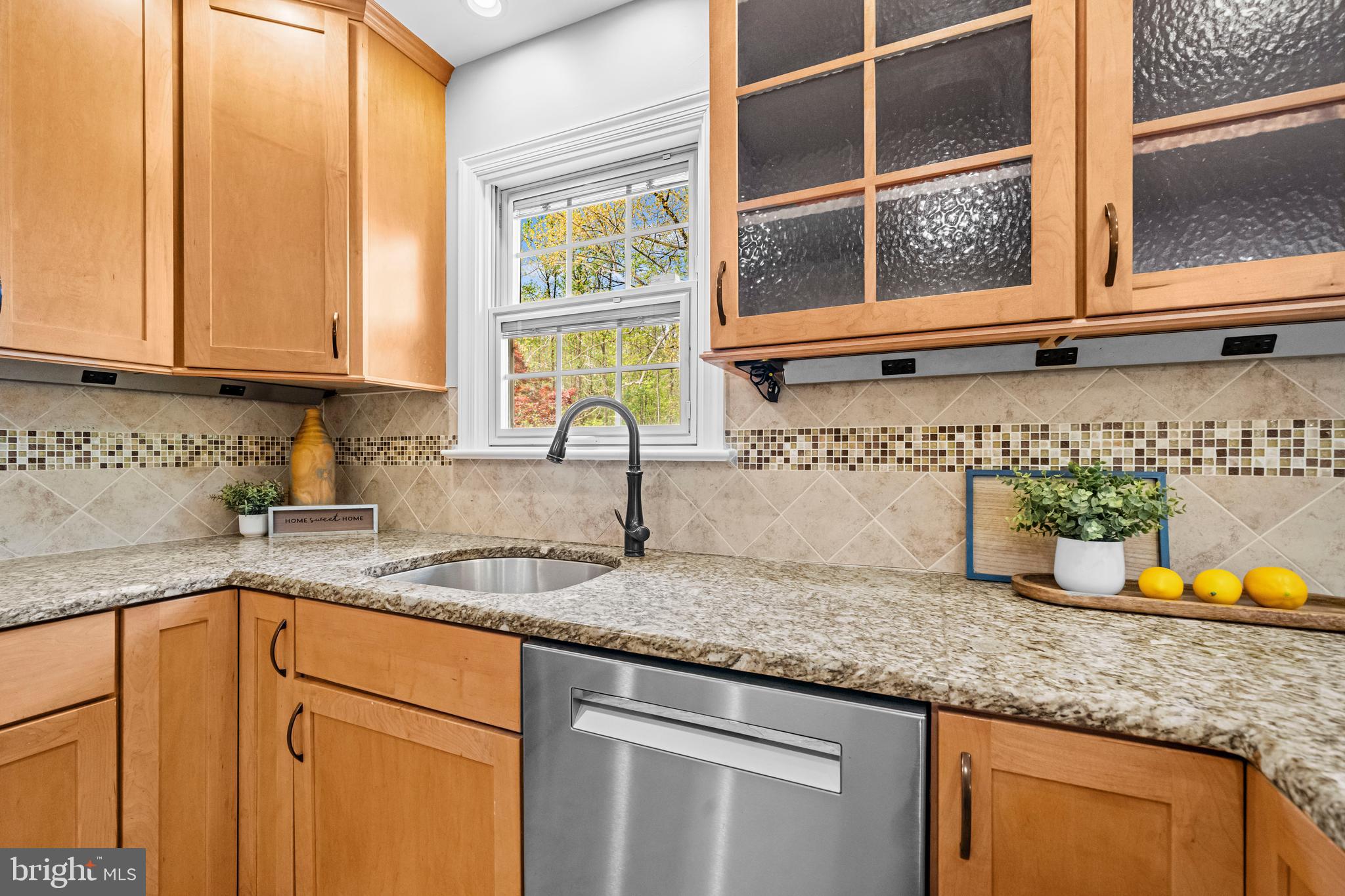 HERITAGE SQUARE - Residential