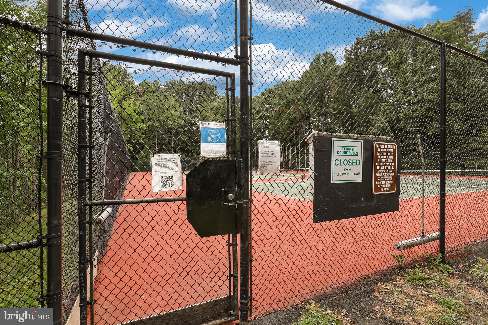 HERITAGE SQUARE - Residential