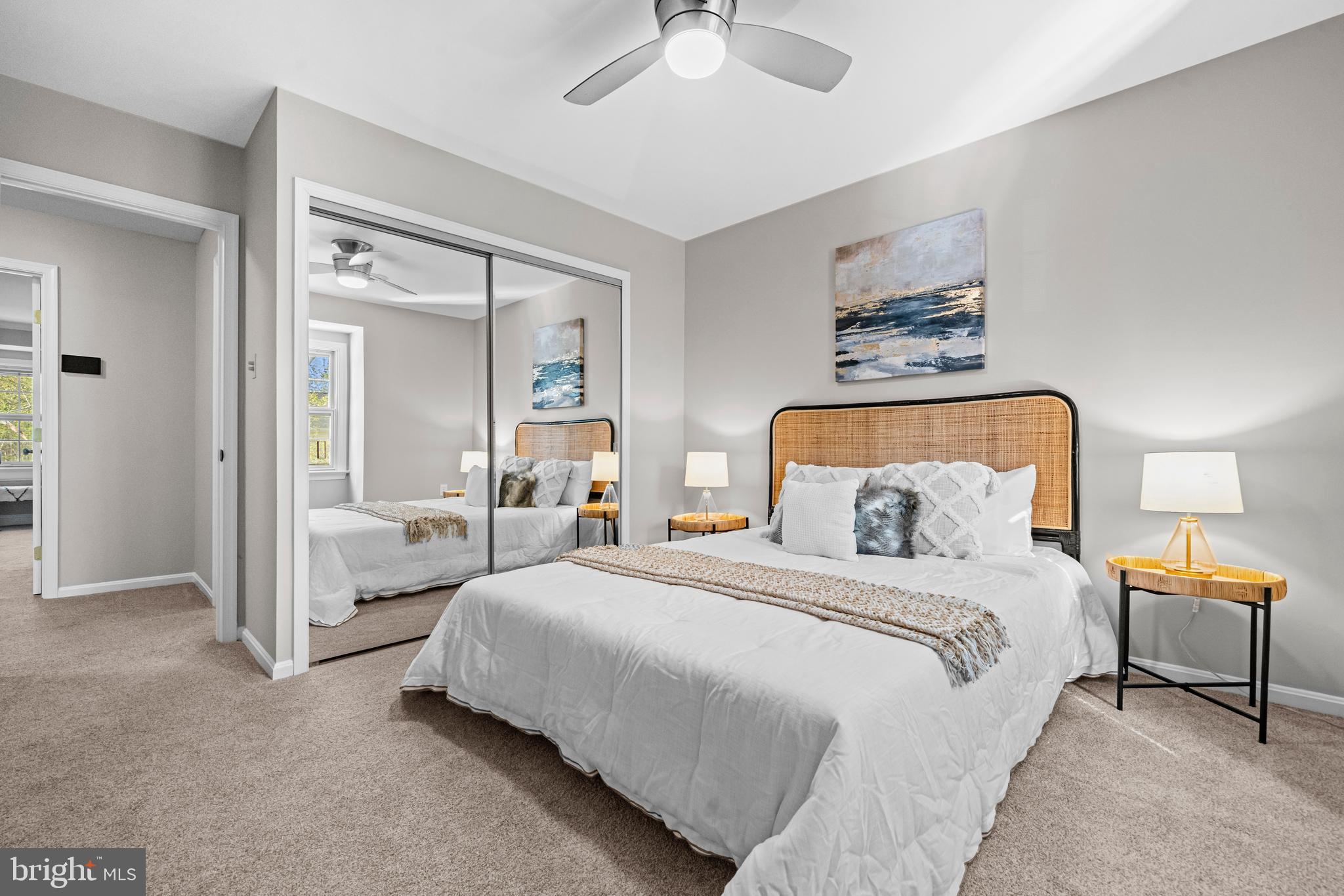 HERITAGE SQUARE - Residential