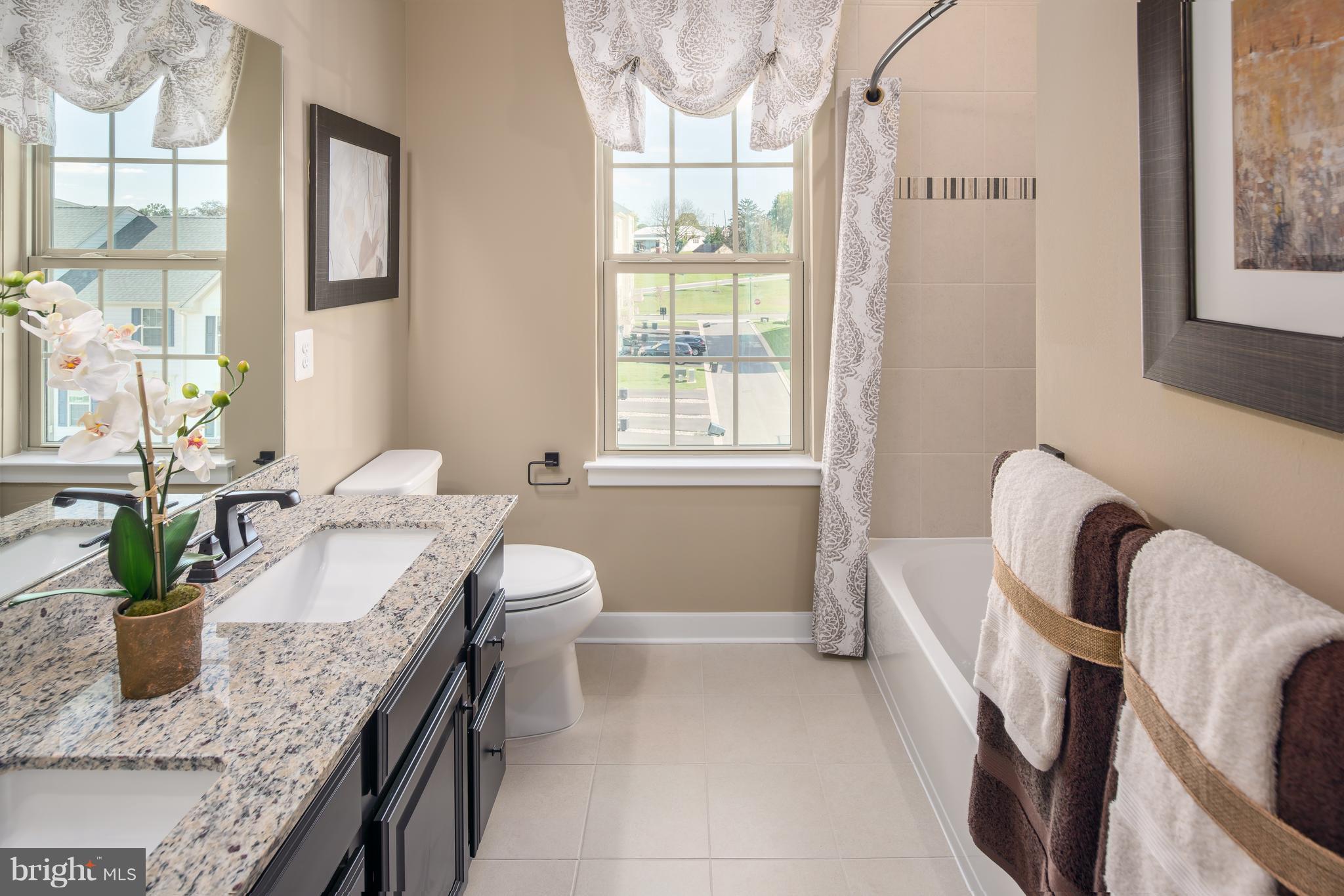 OAKDALE VILLAGE - Residential