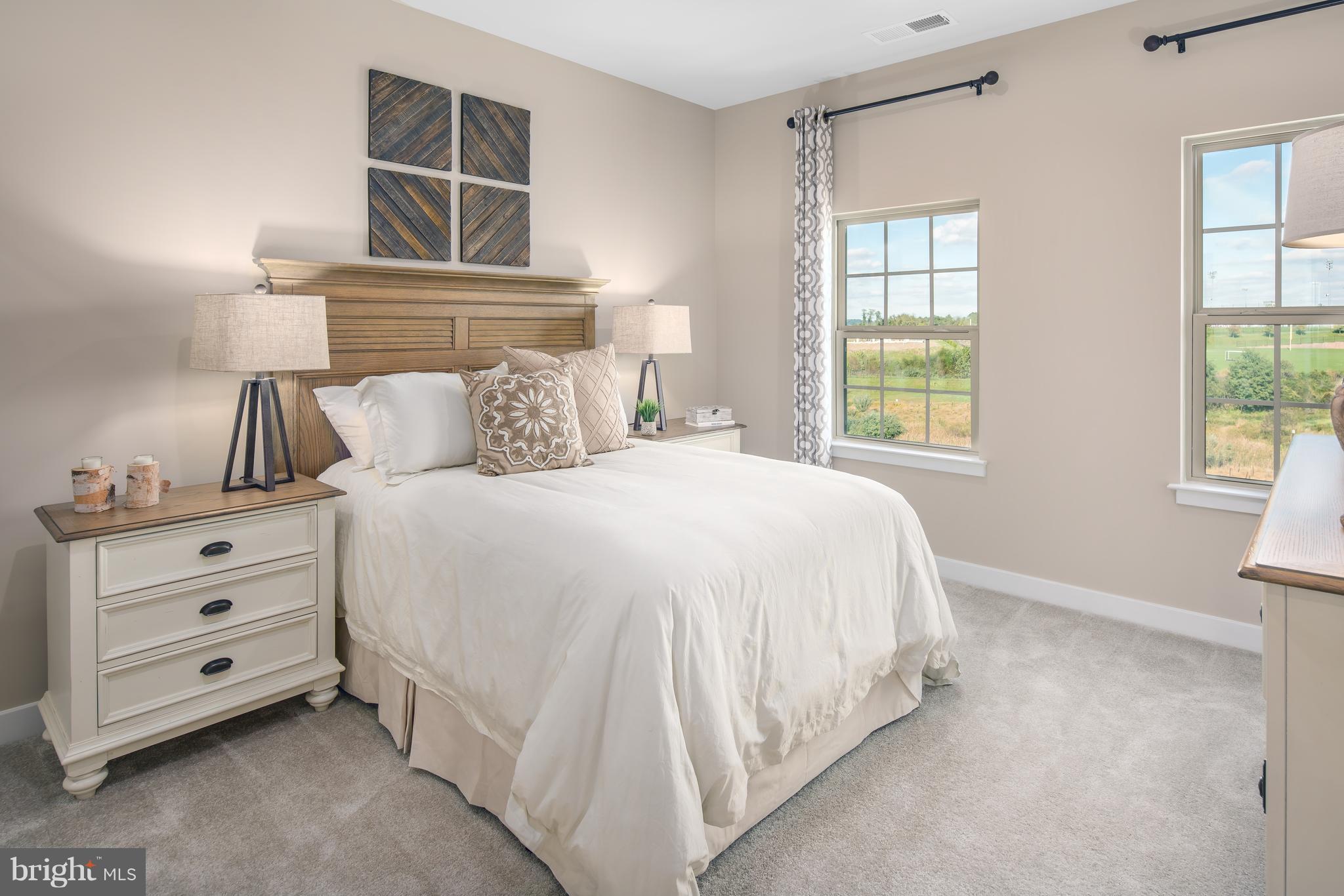 OAKDALE VILLAGE - Residential