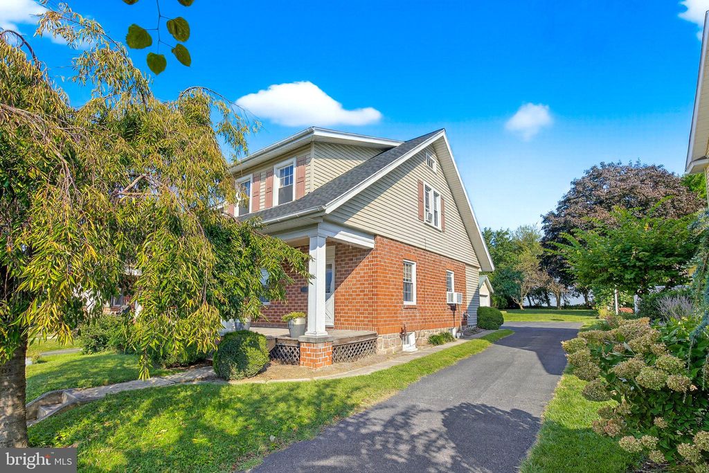Photo of 63 E Main Street, LEOLA, PA 17540 (MLS # PALA2075970)