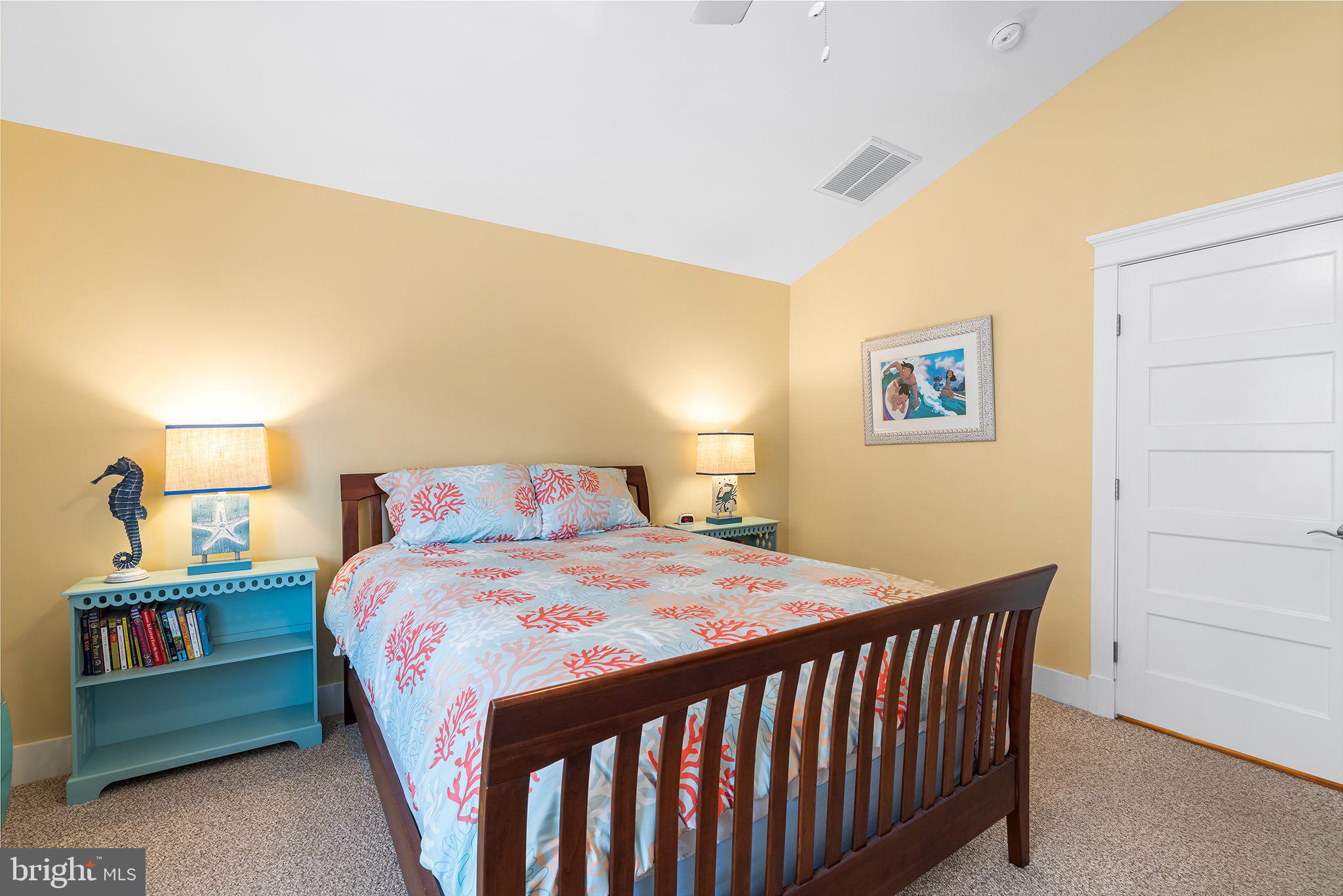 BAY FOREST CLUB - Residential