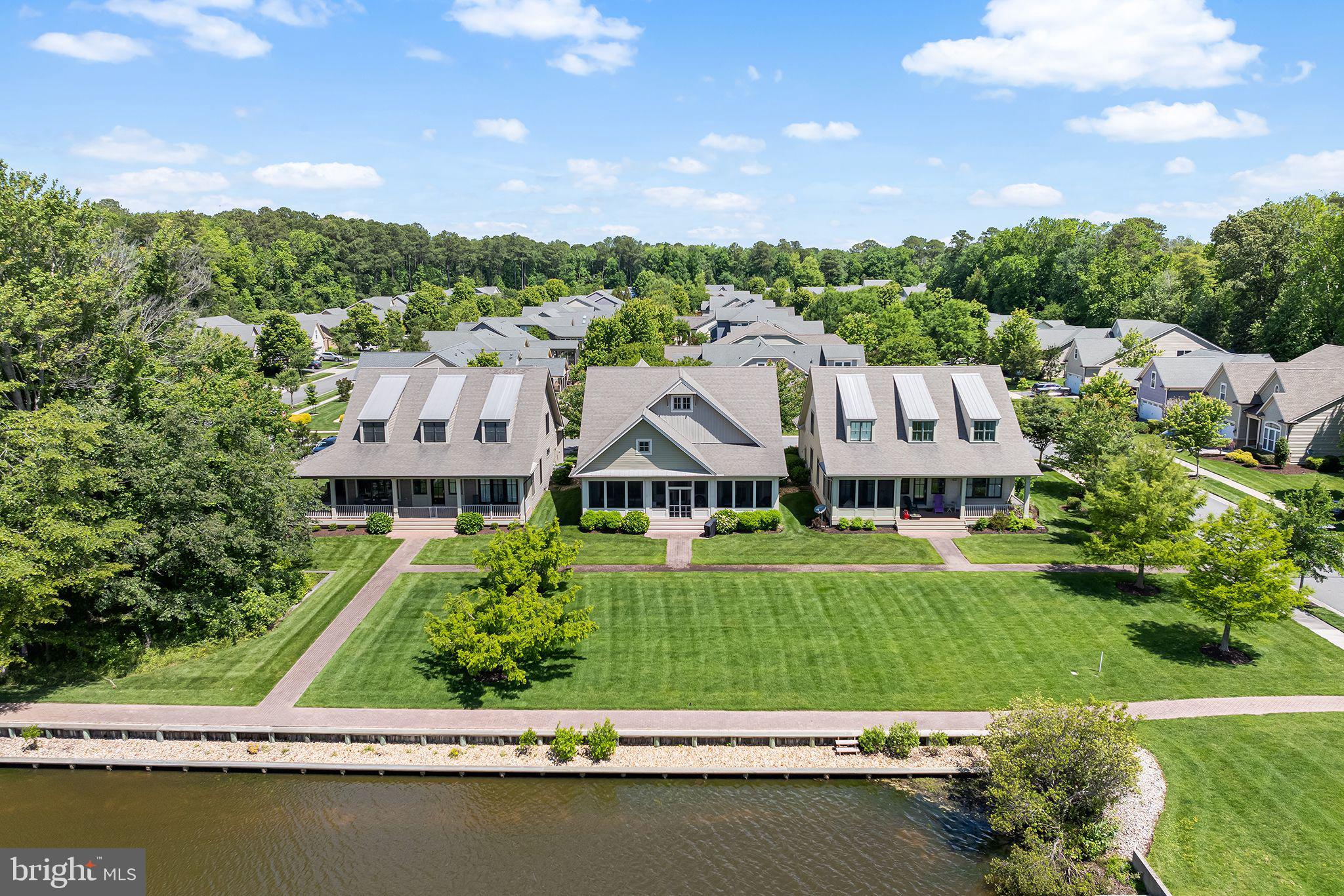 BAY FOREST CLUB - Residential