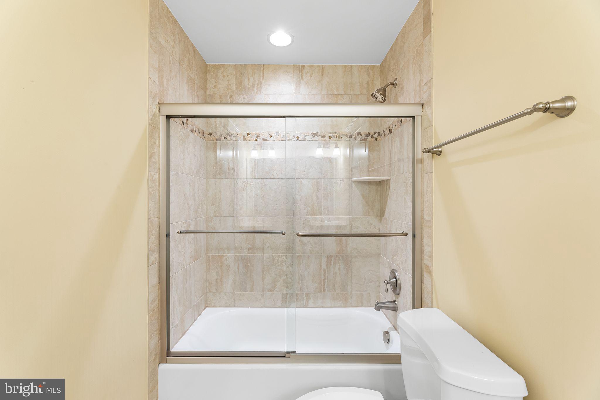 BAY FOREST CLUB - Residential