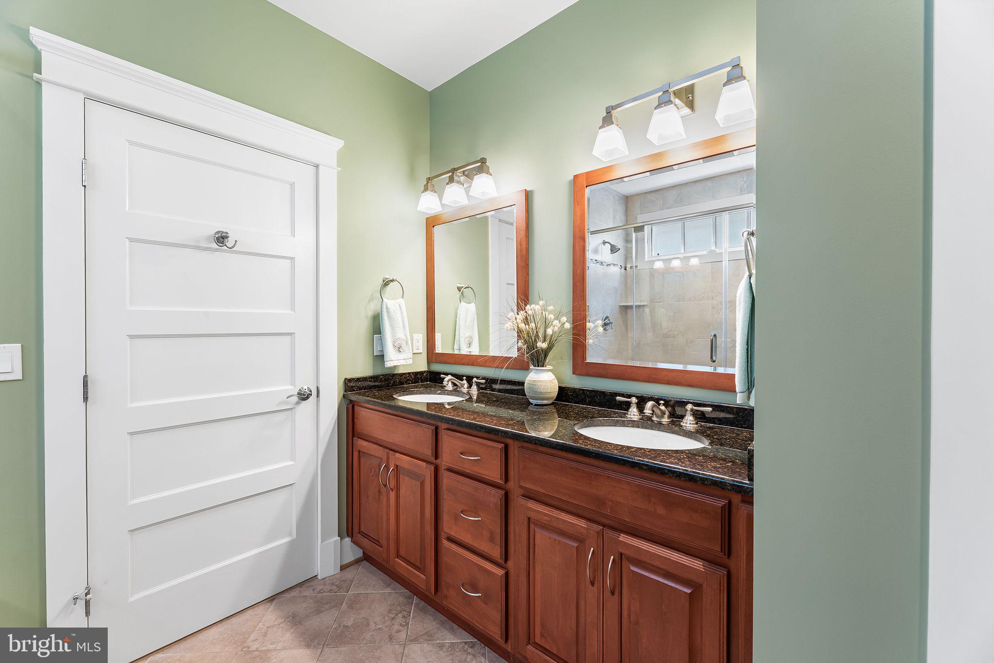 BAY FOREST CLUB - Residential