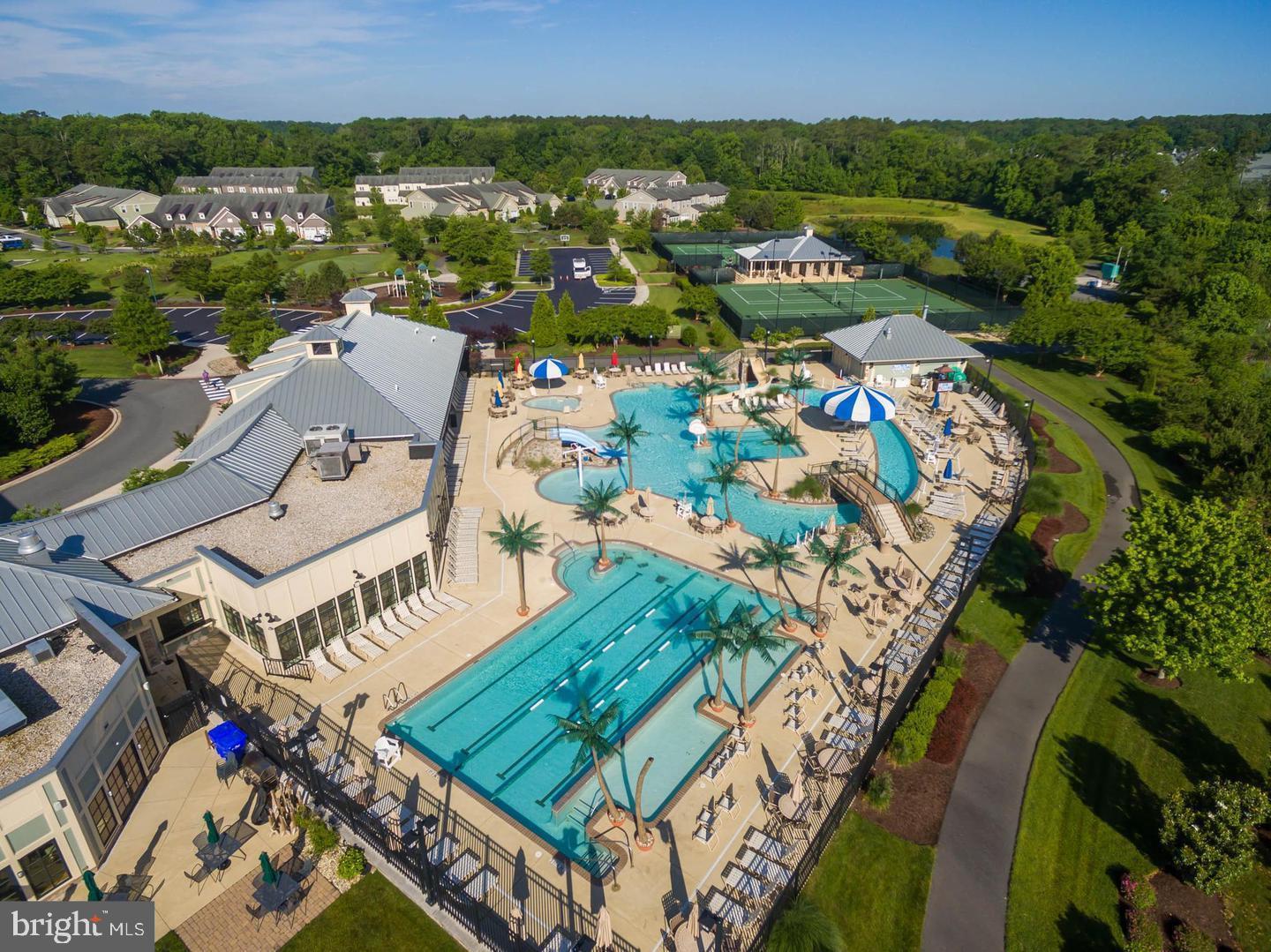 BAY FOREST CLUB - Residential