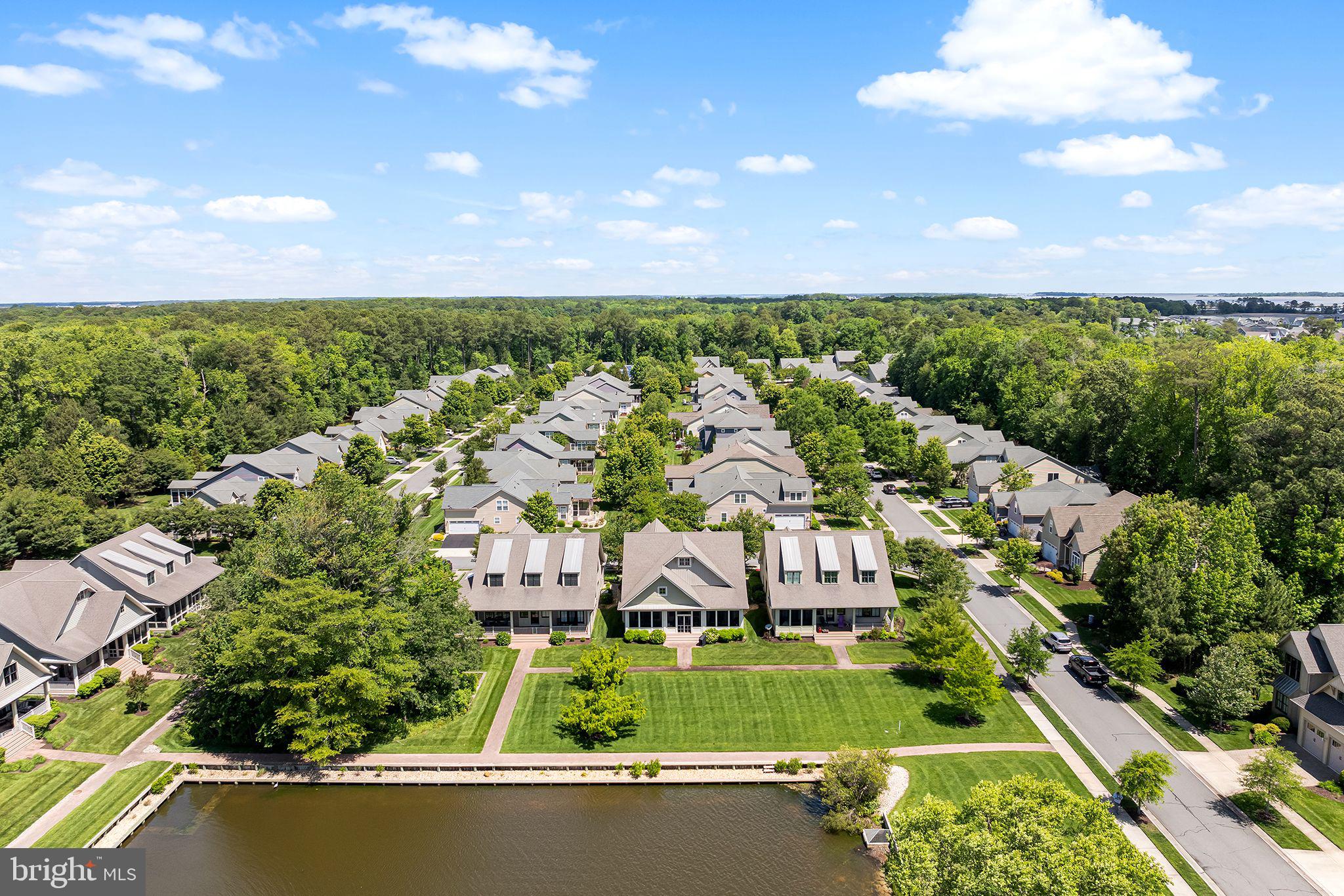 BAY FOREST CLUB - Residential