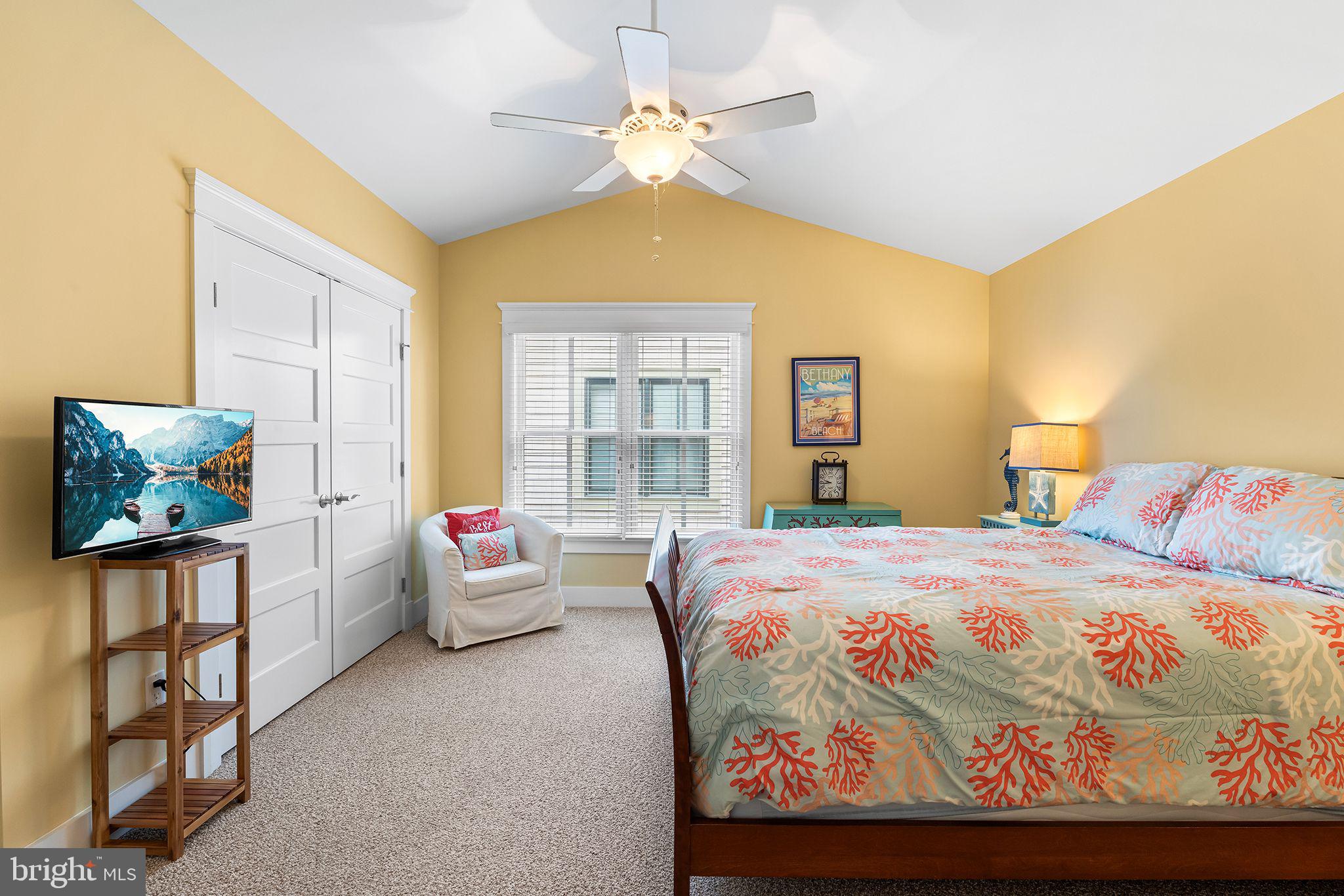 BAY FOREST CLUB - Residential