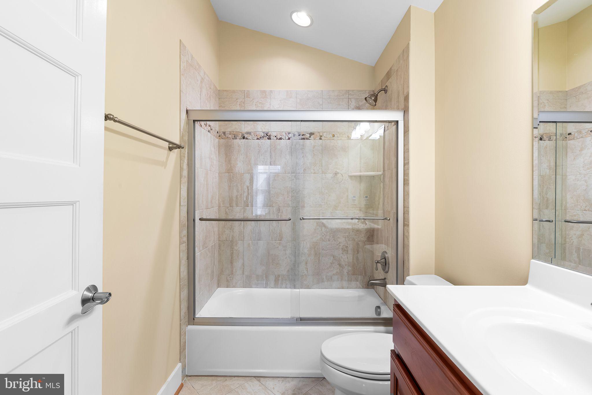 BAY FOREST CLUB - Residential