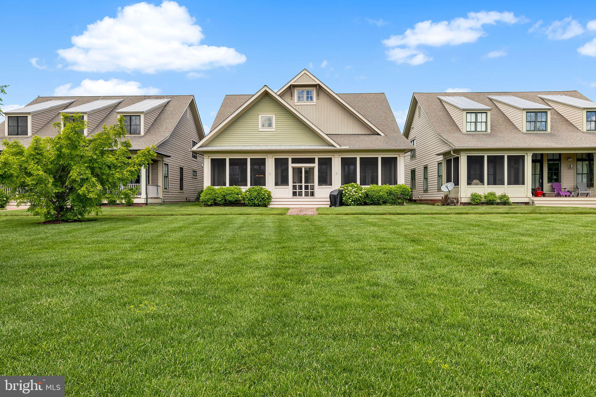 BAY FOREST CLUB - Residential