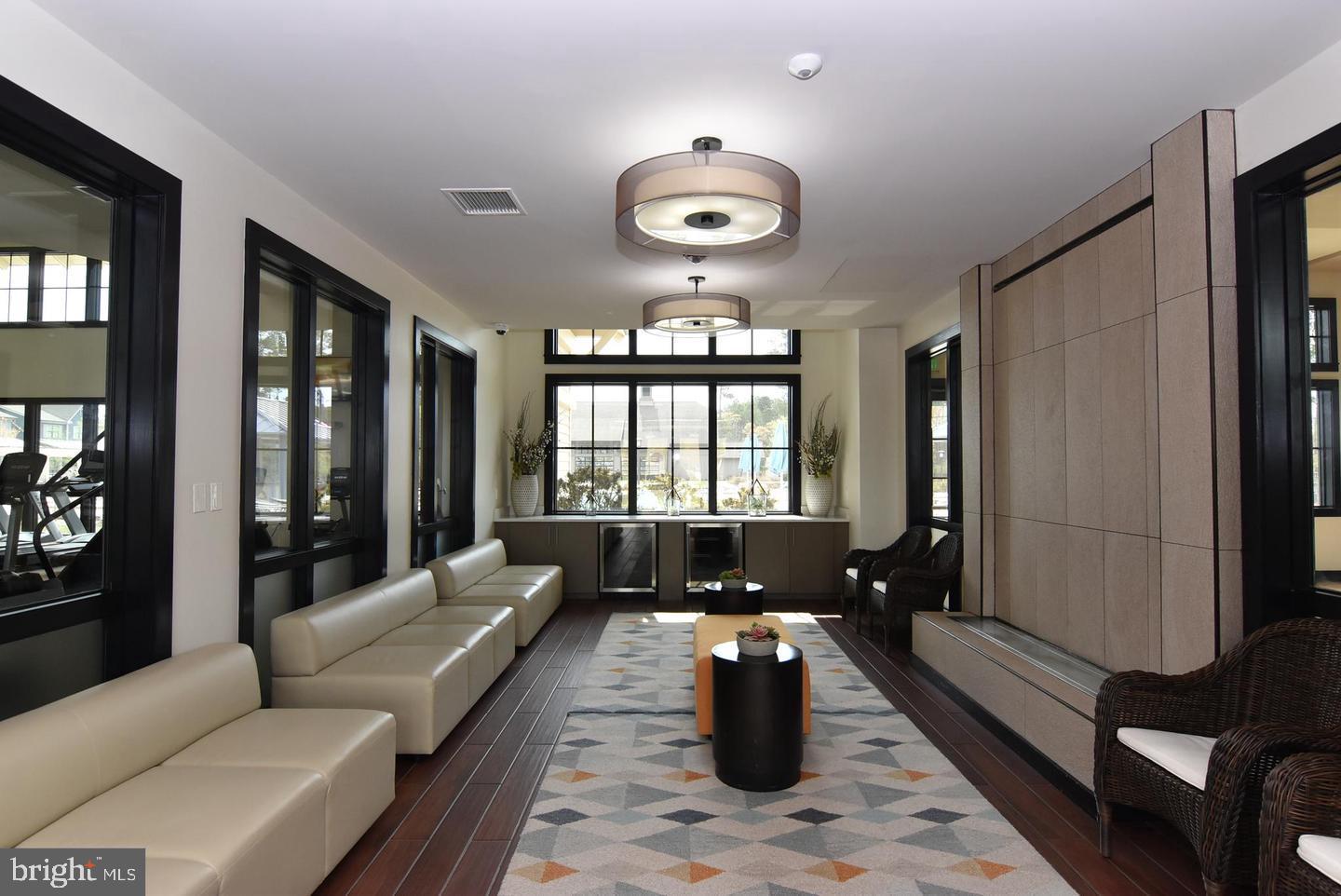 BAY FOREST CLUB - Residential