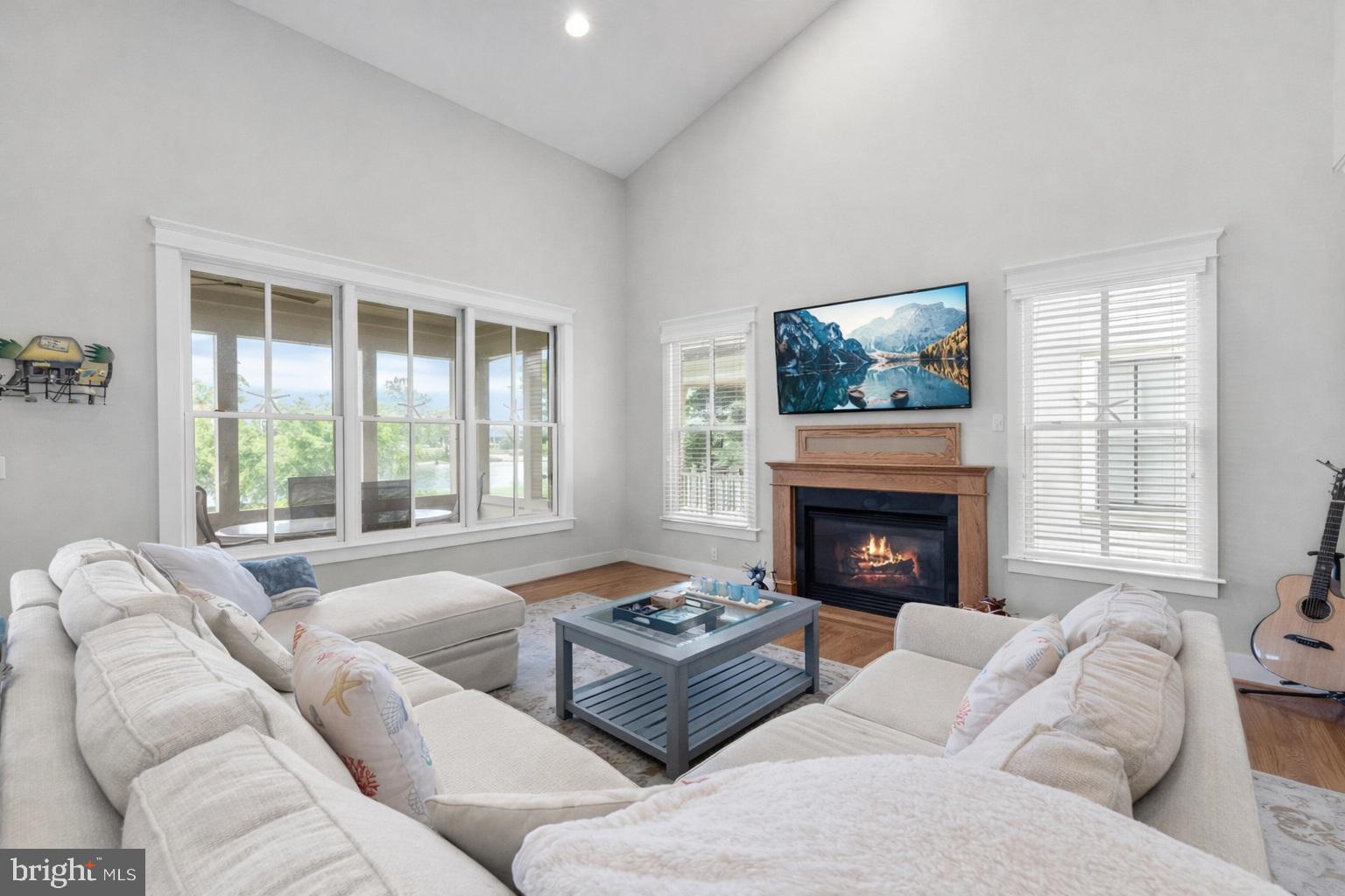 BAY FOREST CLUB - Residential