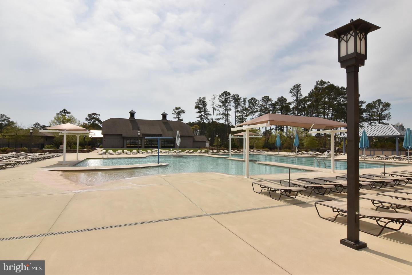 BAY FOREST CLUB - Residential