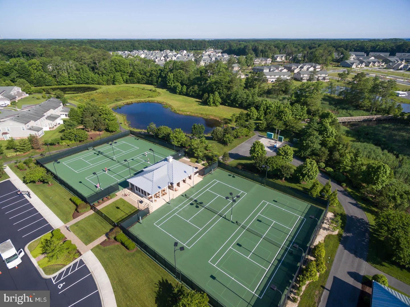 BAY FOREST CLUB - Residential