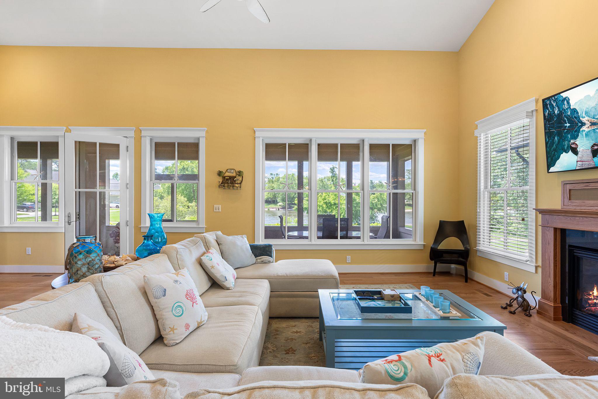 BAY FOREST CLUB - Residential