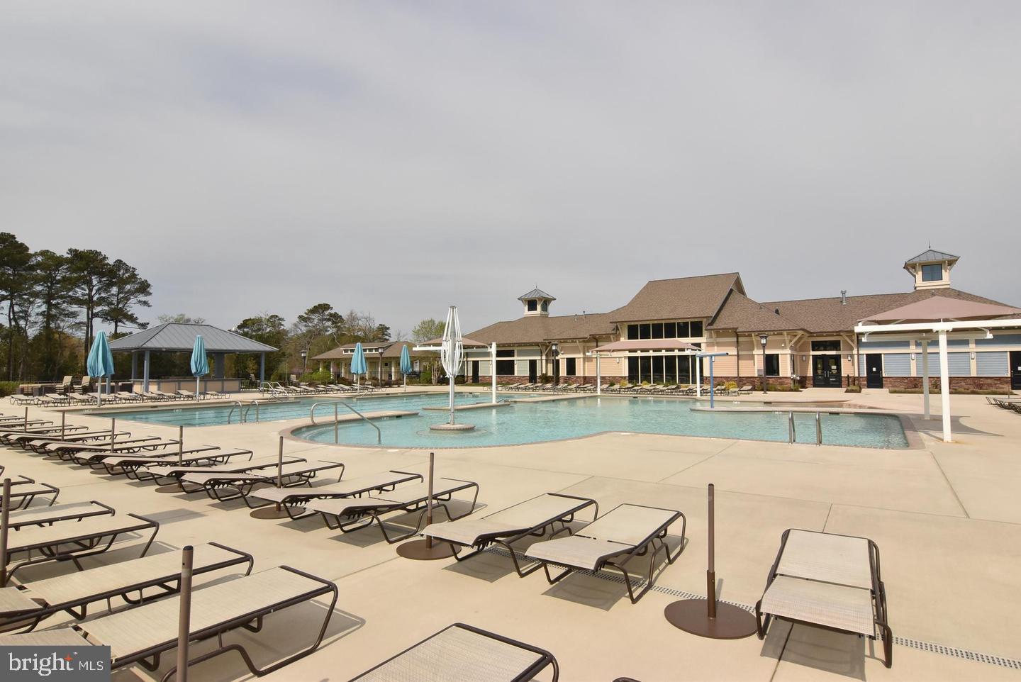 BAY FOREST CLUB - Residential