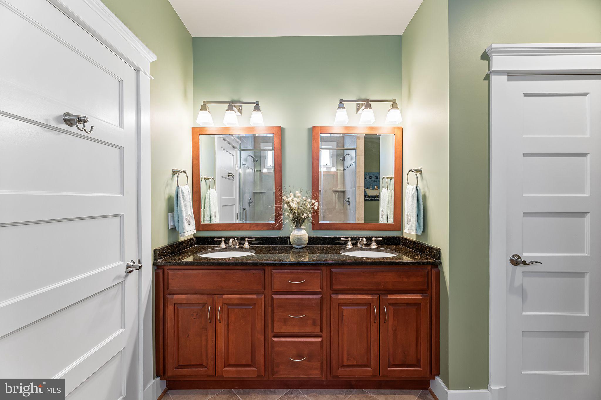 BAY FOREST CLUB - Residential