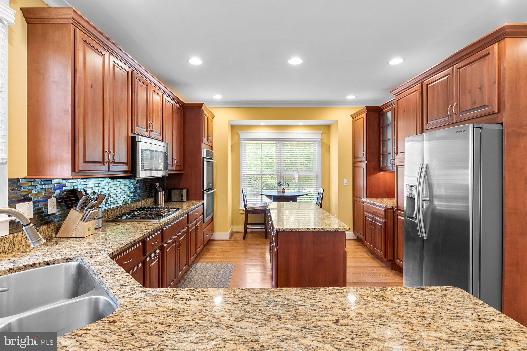 BAY FOREST CLUB - Residential